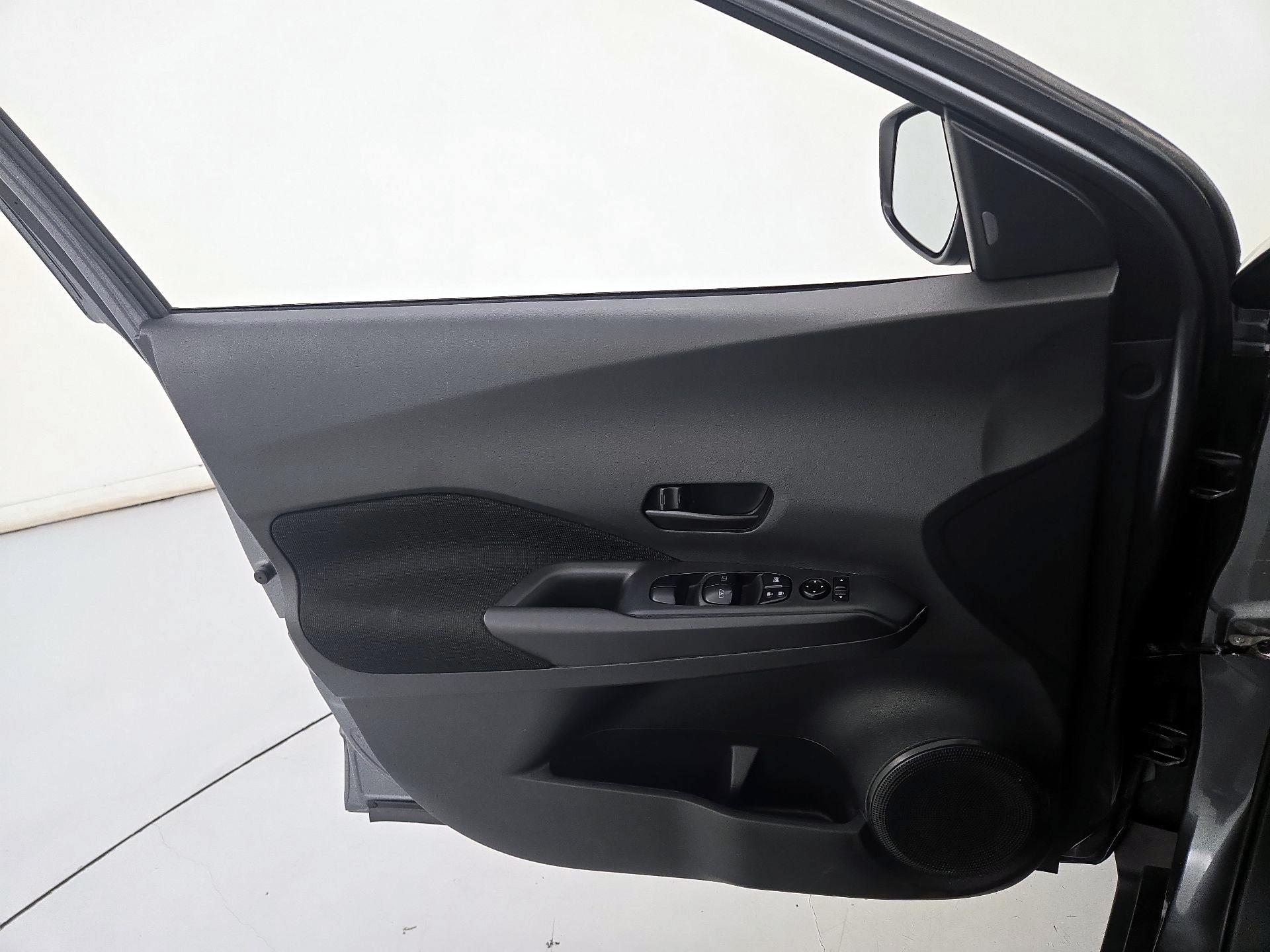 Thumbnail: 2024 Nissan Kicks - 12