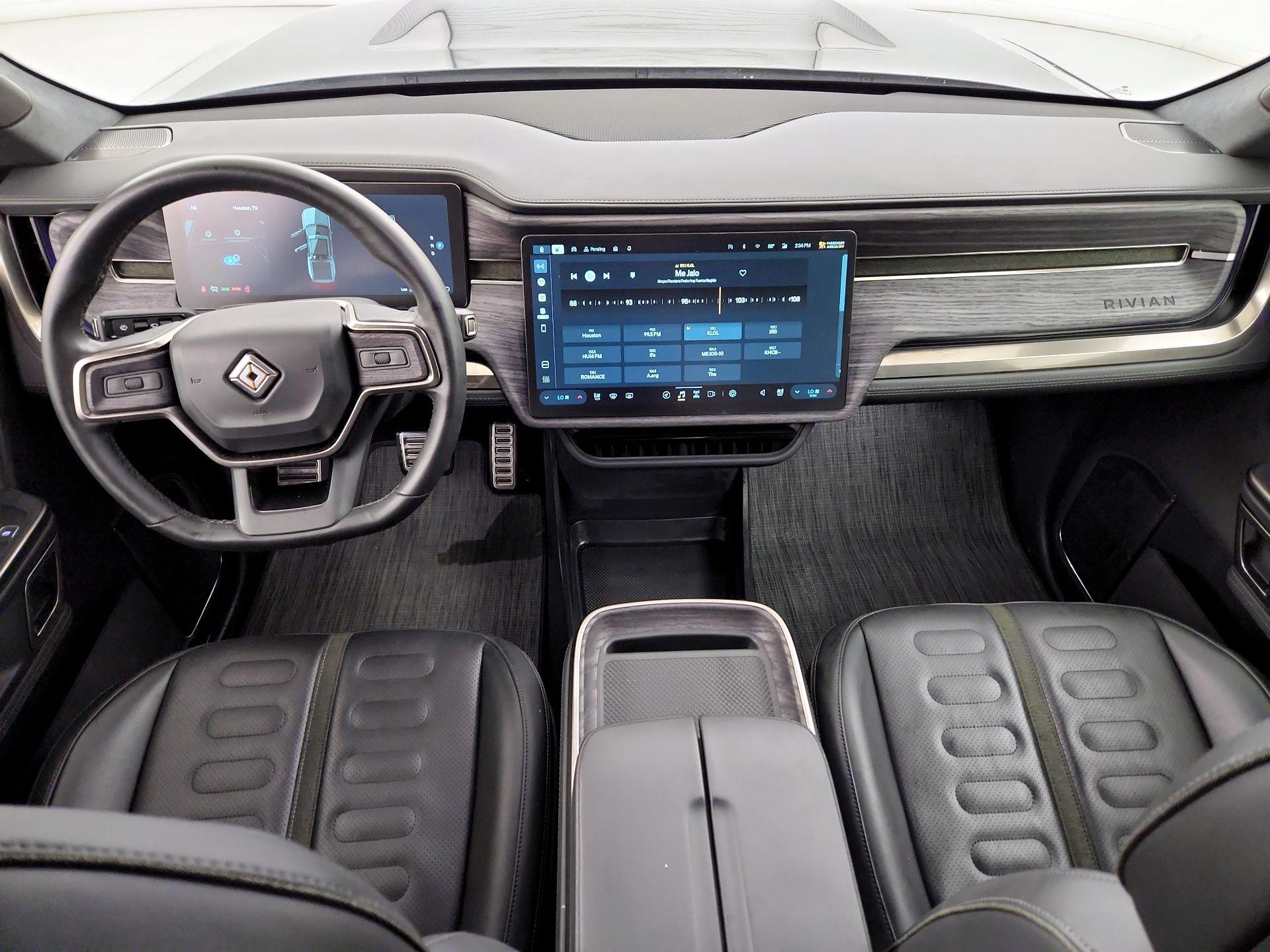 Thumbnail: 2022 Rivian R1T - 9