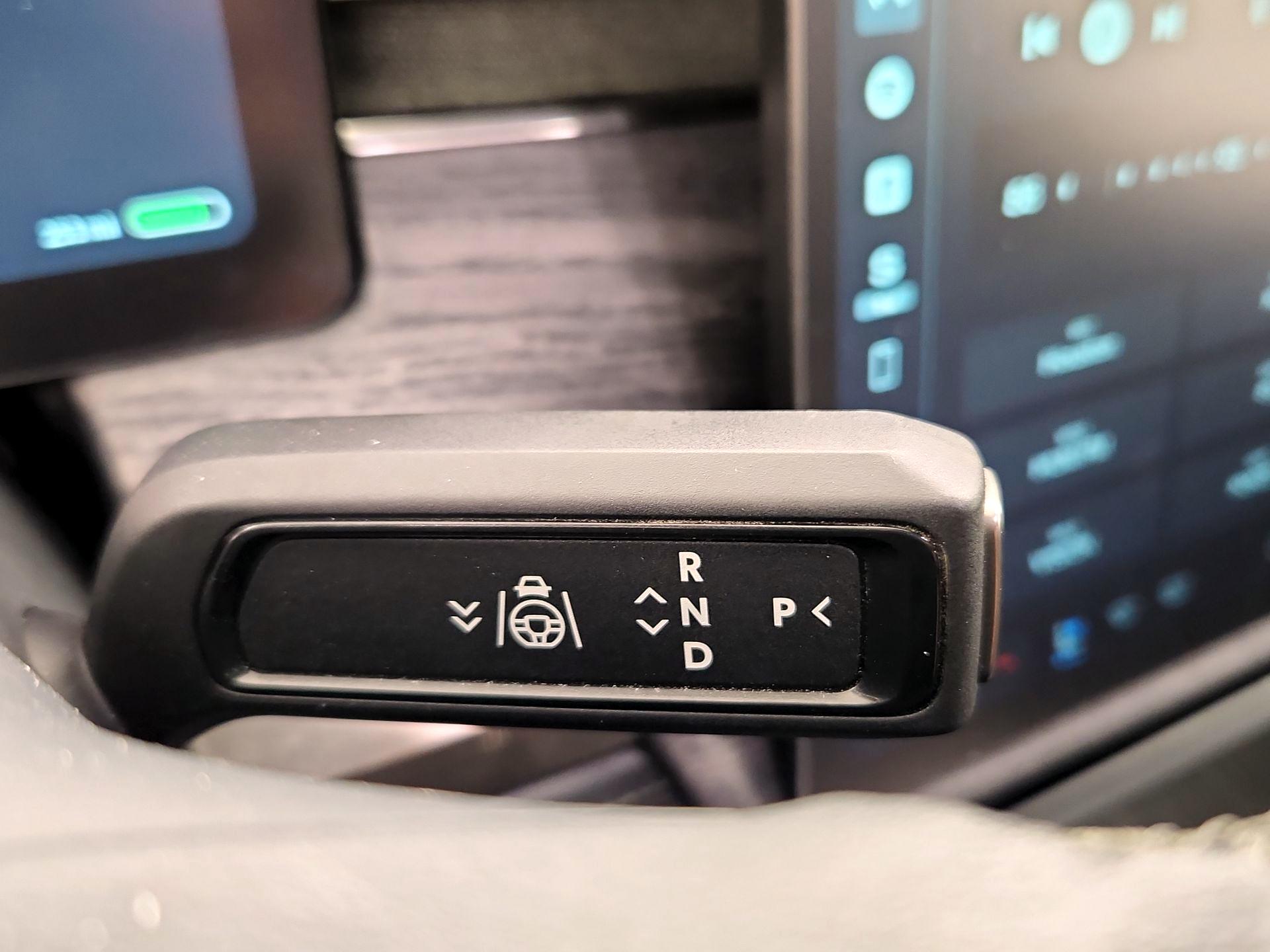 Thumbnail: 2022 Rivian R1T - 18