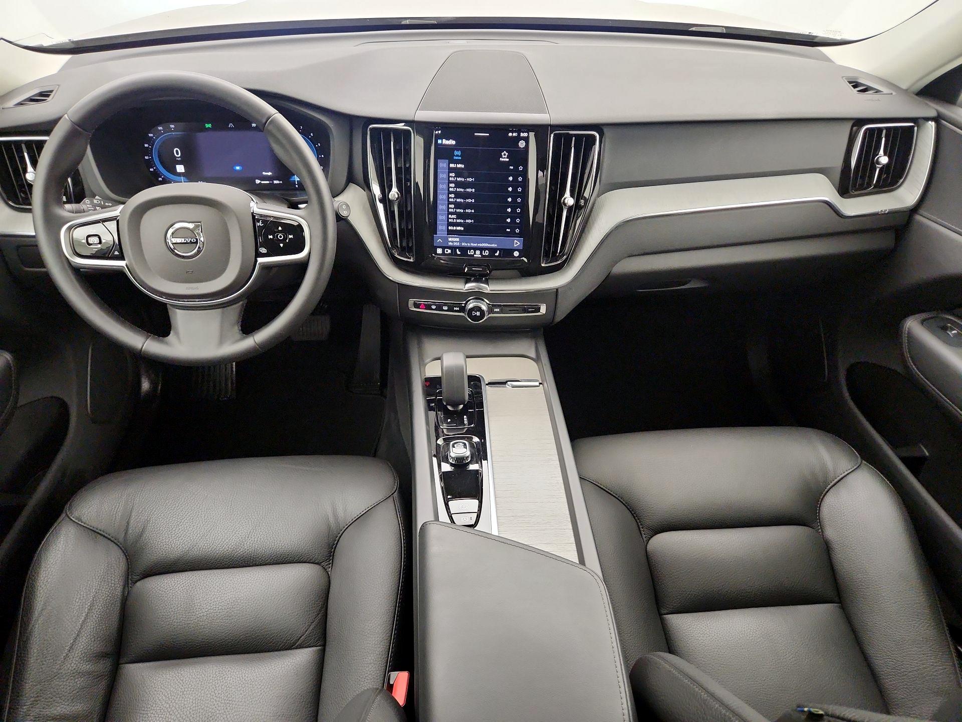 Thumbnail: 2025 Volvo XC60 - 9