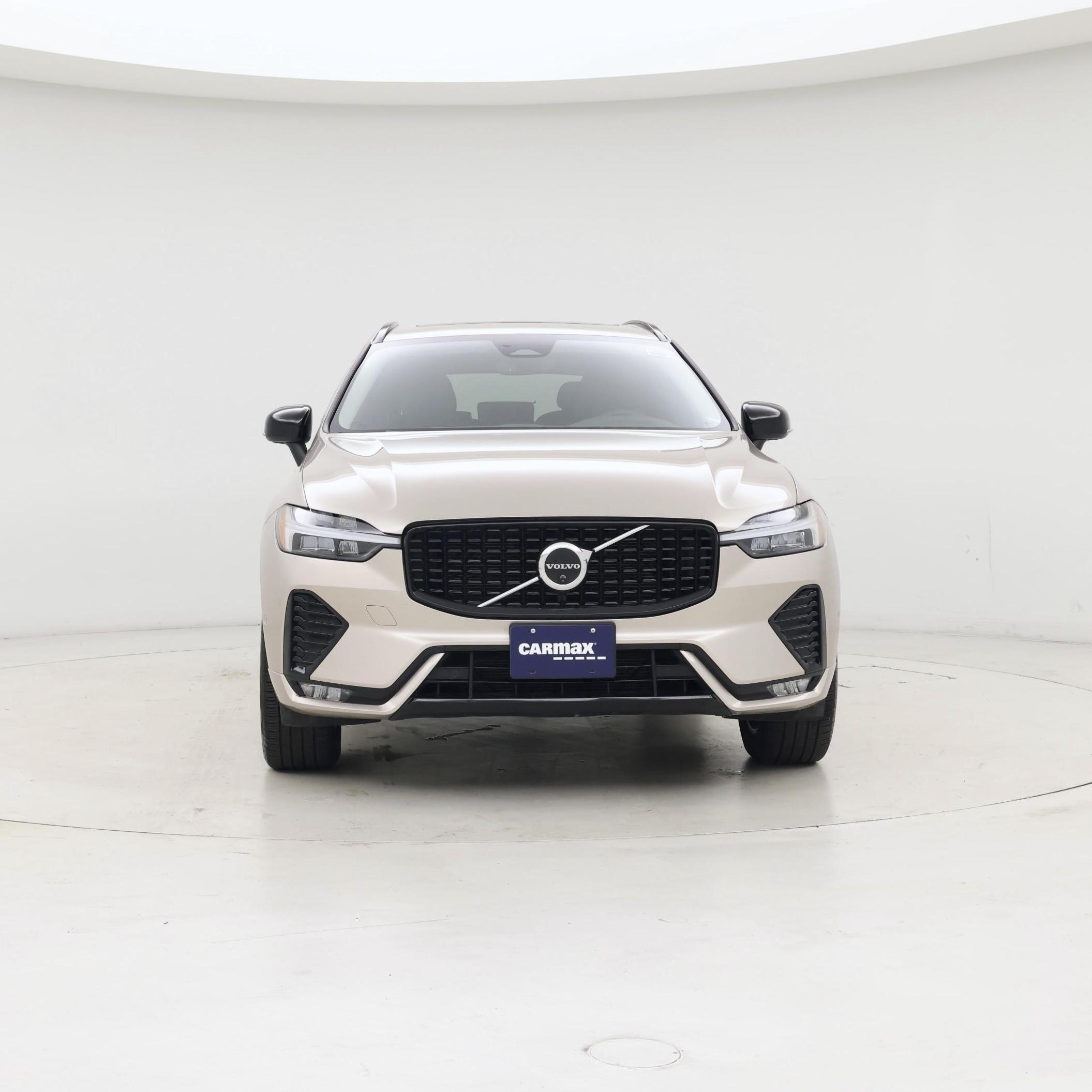Thumbnail: 2025 Volvo XC60 - 5