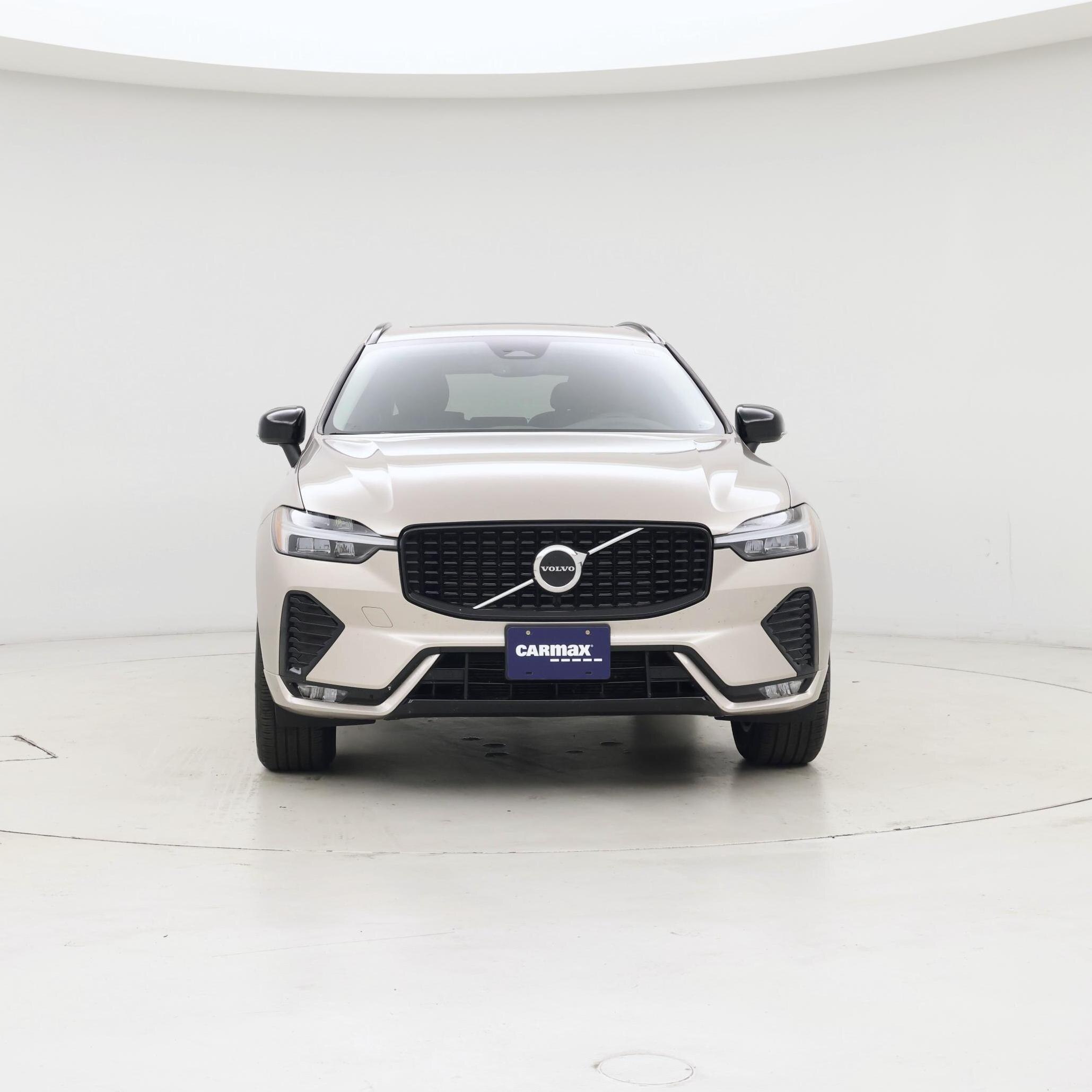 Thumbnail: 2025 Volvo XC60 - 5