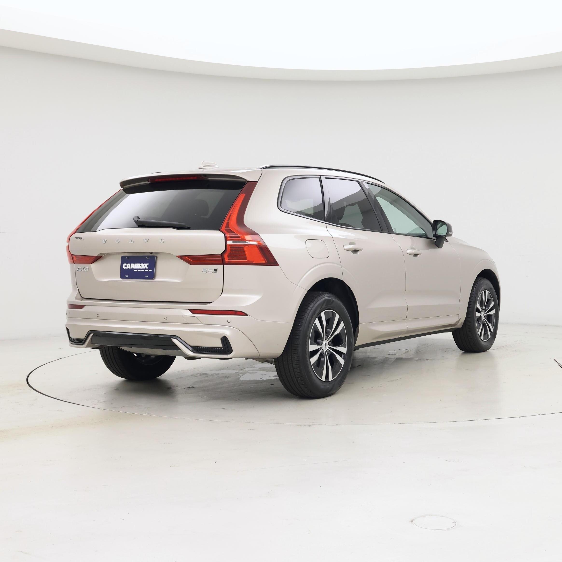 Thumbnail: 2025 Volvo XC60 - 8