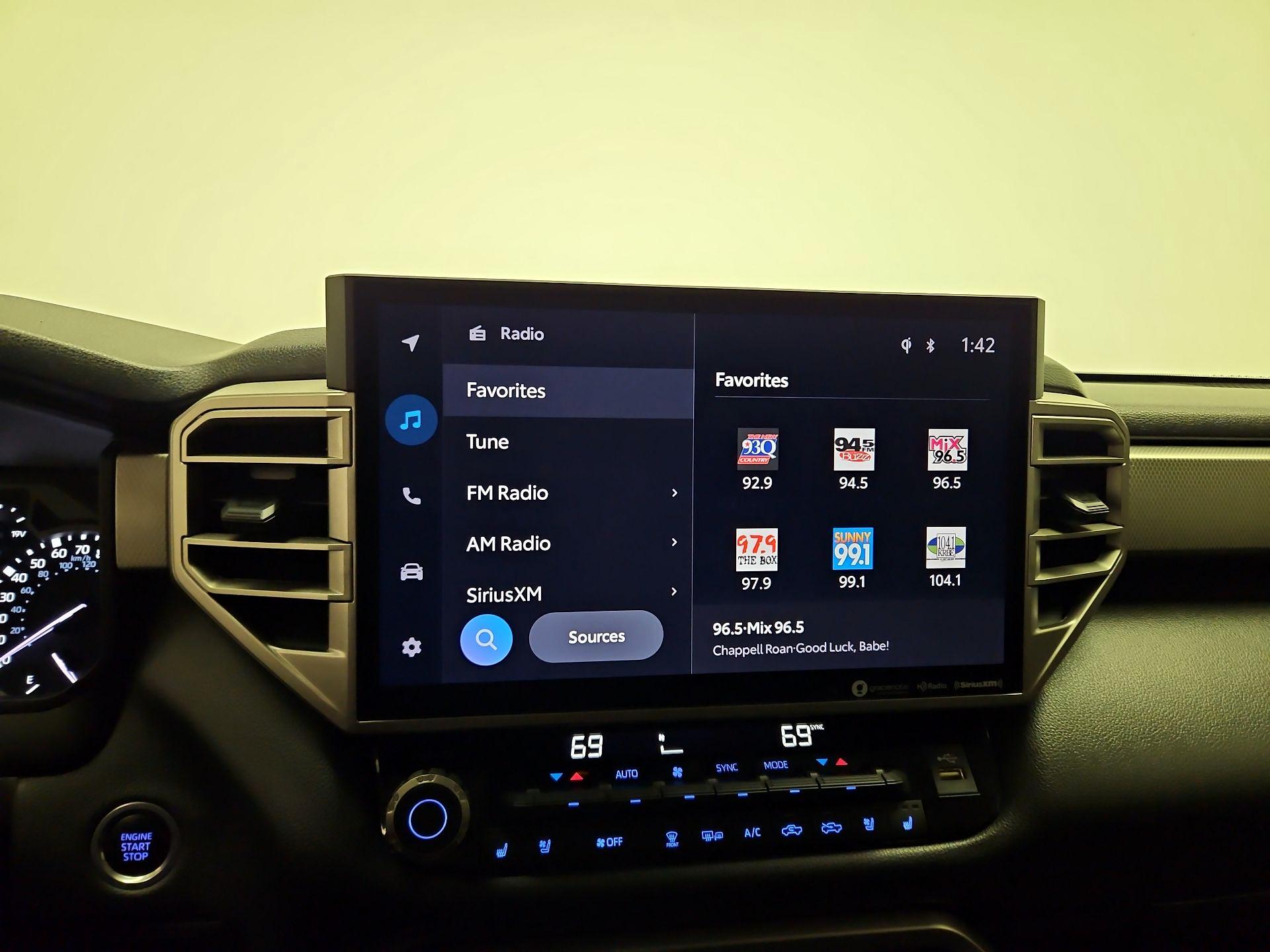 Thumbnail: 2023 Toyota Tundra - 14