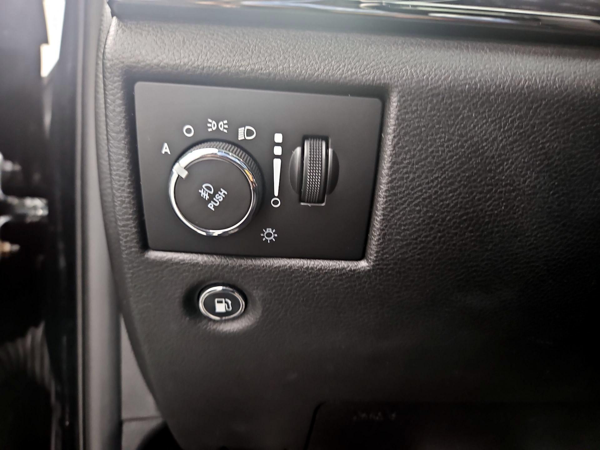 Thumbnail: 2018 Jeep Grand Cherokee - 13