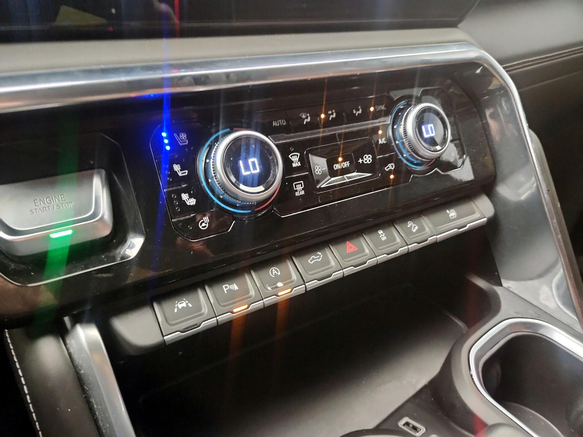 Thumbnail: 2024 GMC Sierra 1500 - 16