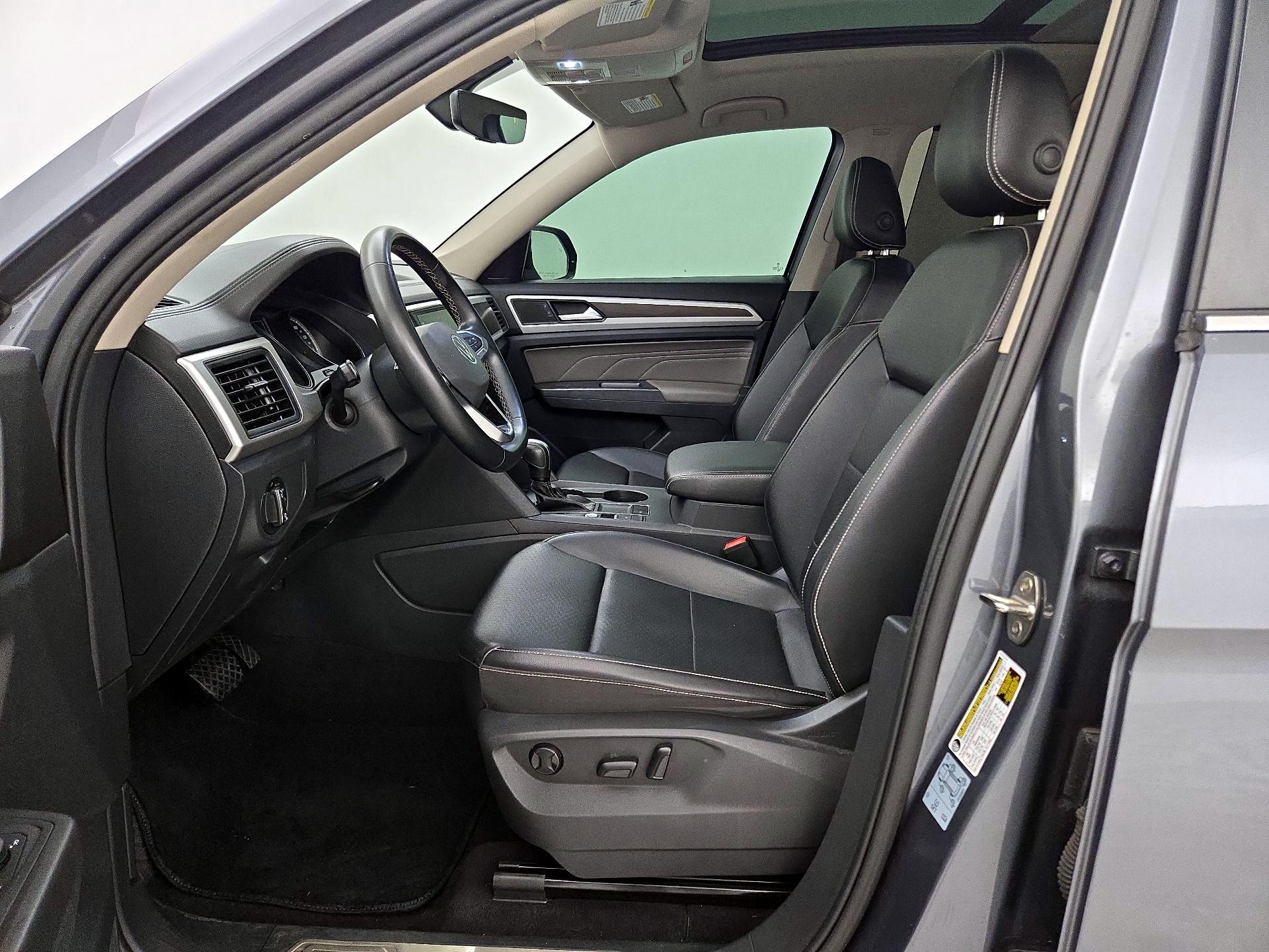 Thumbnail: 2021 Volkswagen Atlas - 11