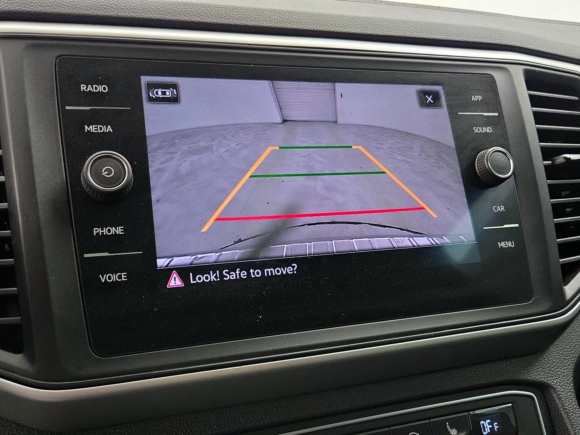 Thumbnail: 2021 Volkswagen Atlas - 14