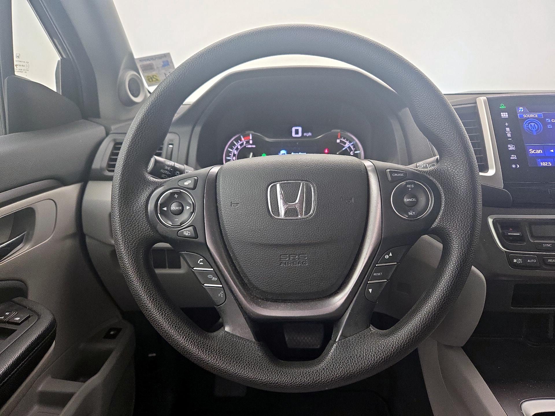 Thumbnail: 2016 Honda Pilot - 10