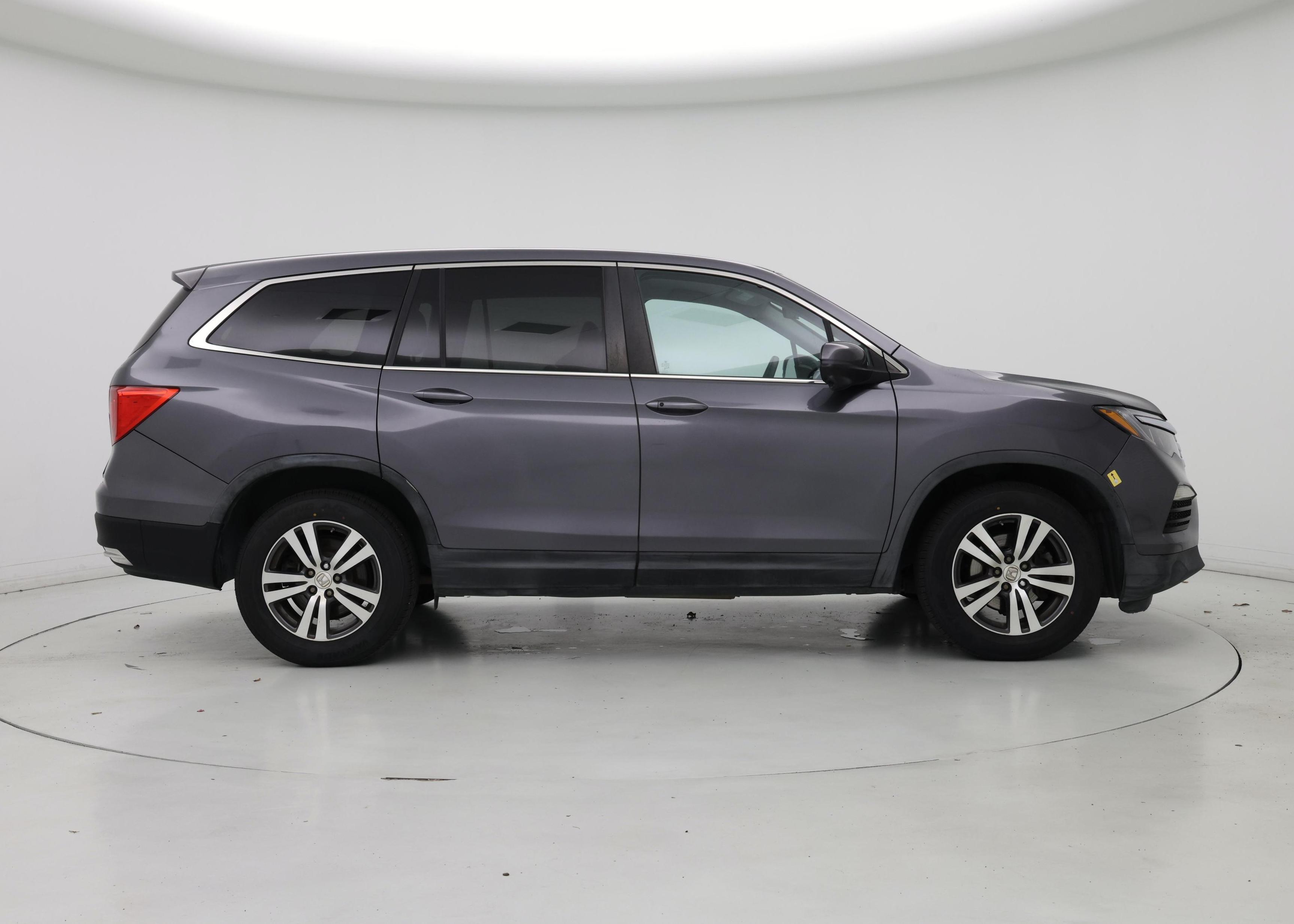 Thumbnail: 2016 Honda Pilot - 7