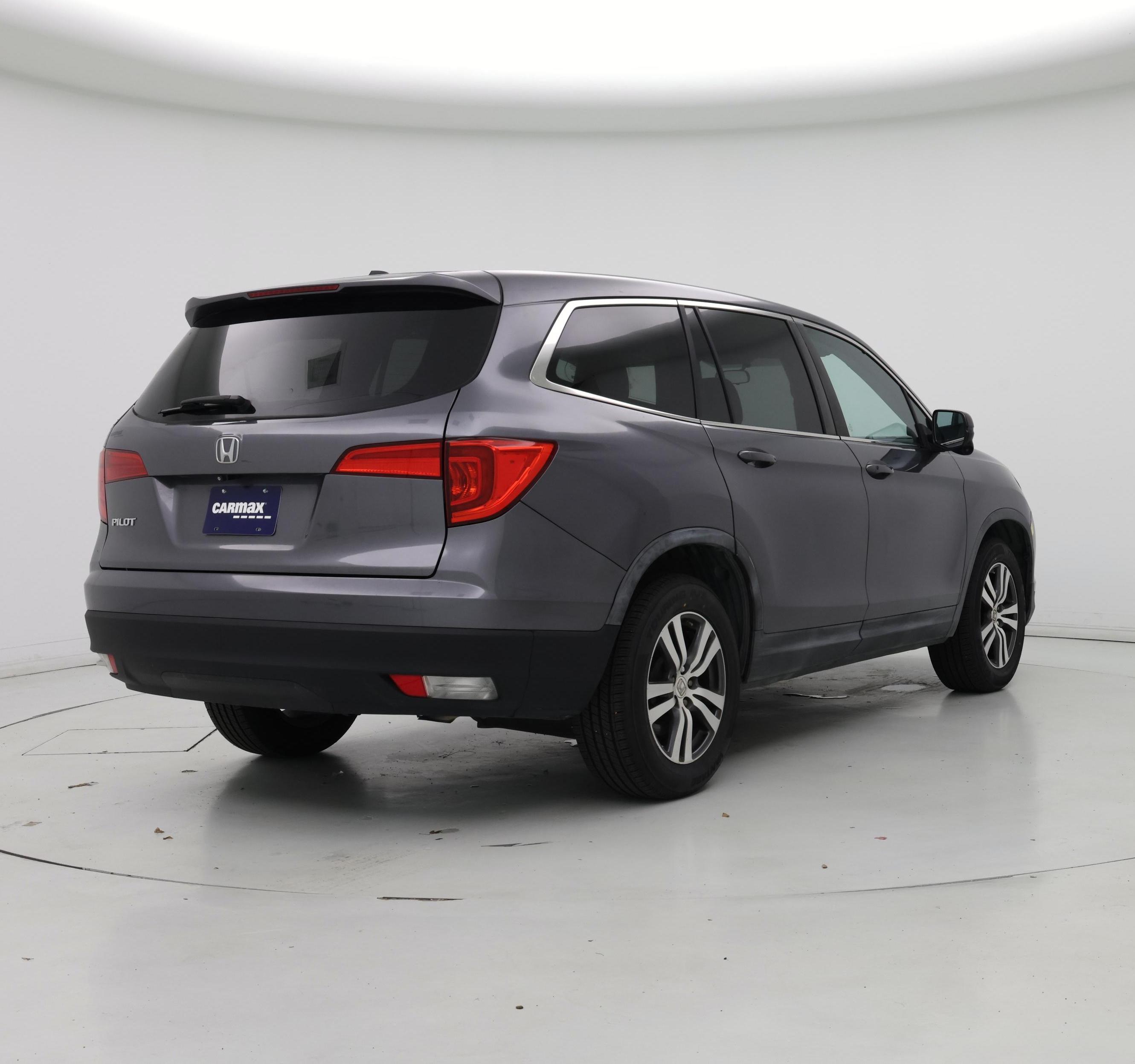 Thumbnail: 2016 Honda Pilot - 8