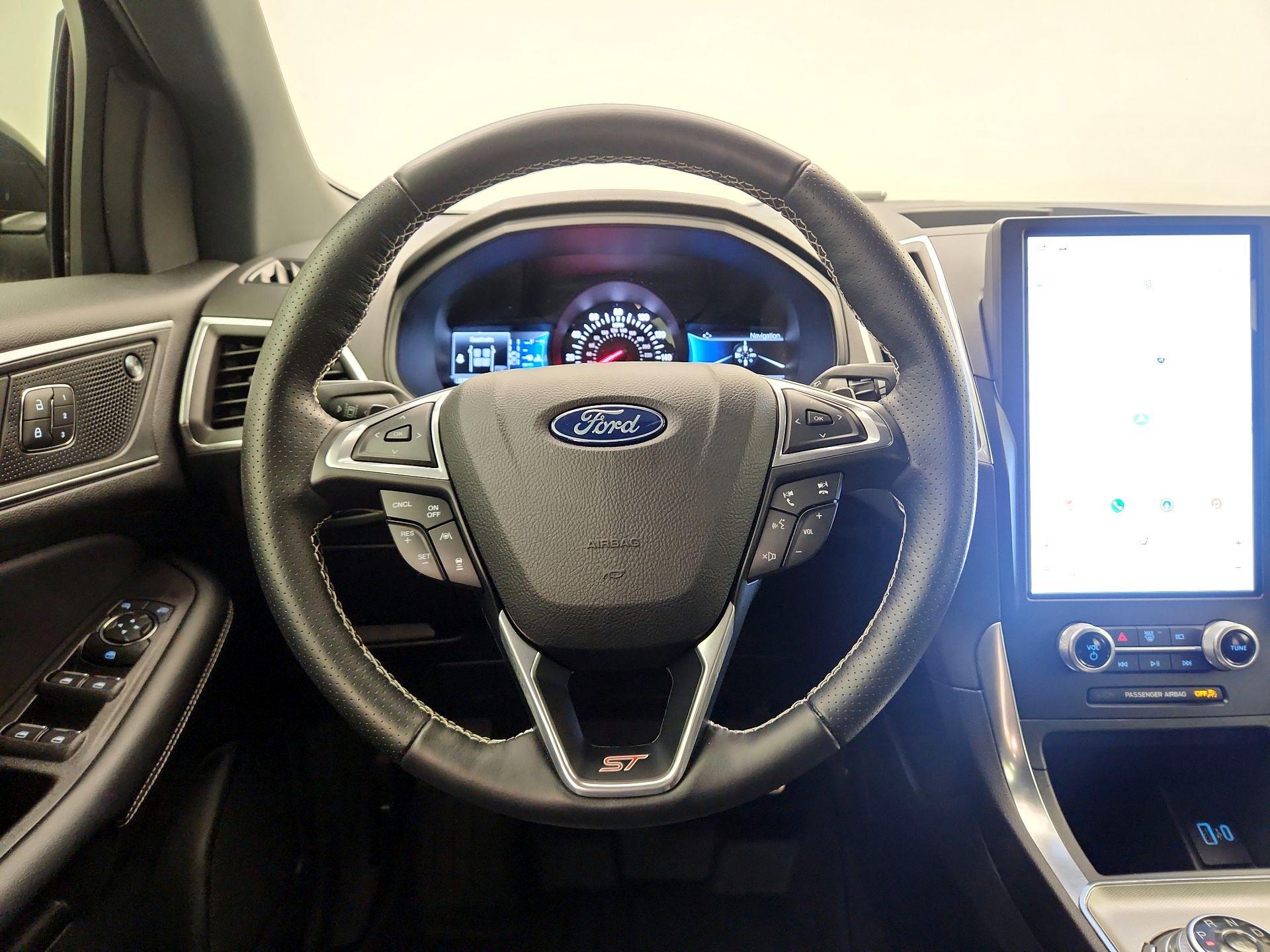 Thumbnail: 2022 Ford Edge - 10