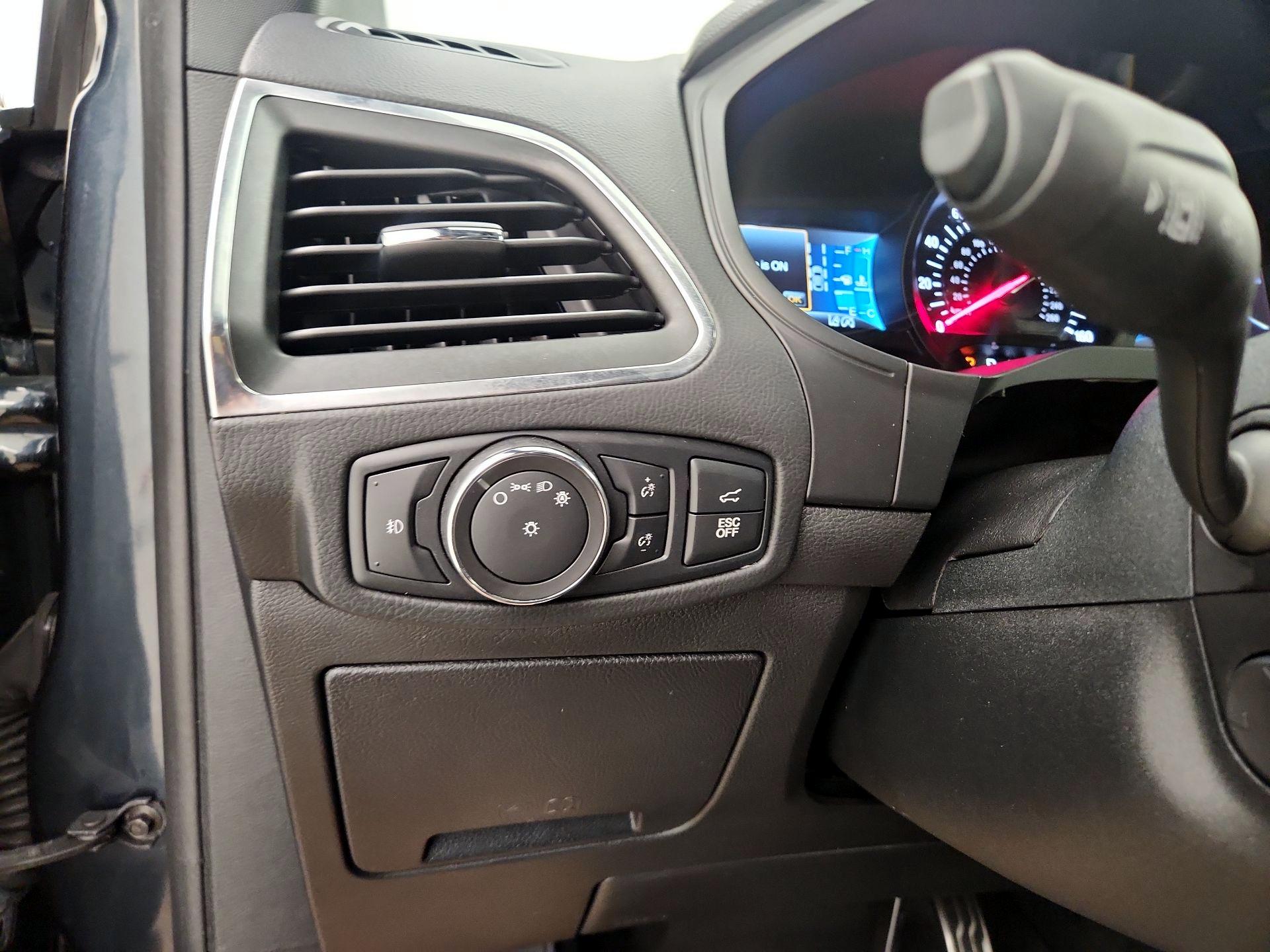 Thumbnail: 2022 Ford Edge - 13