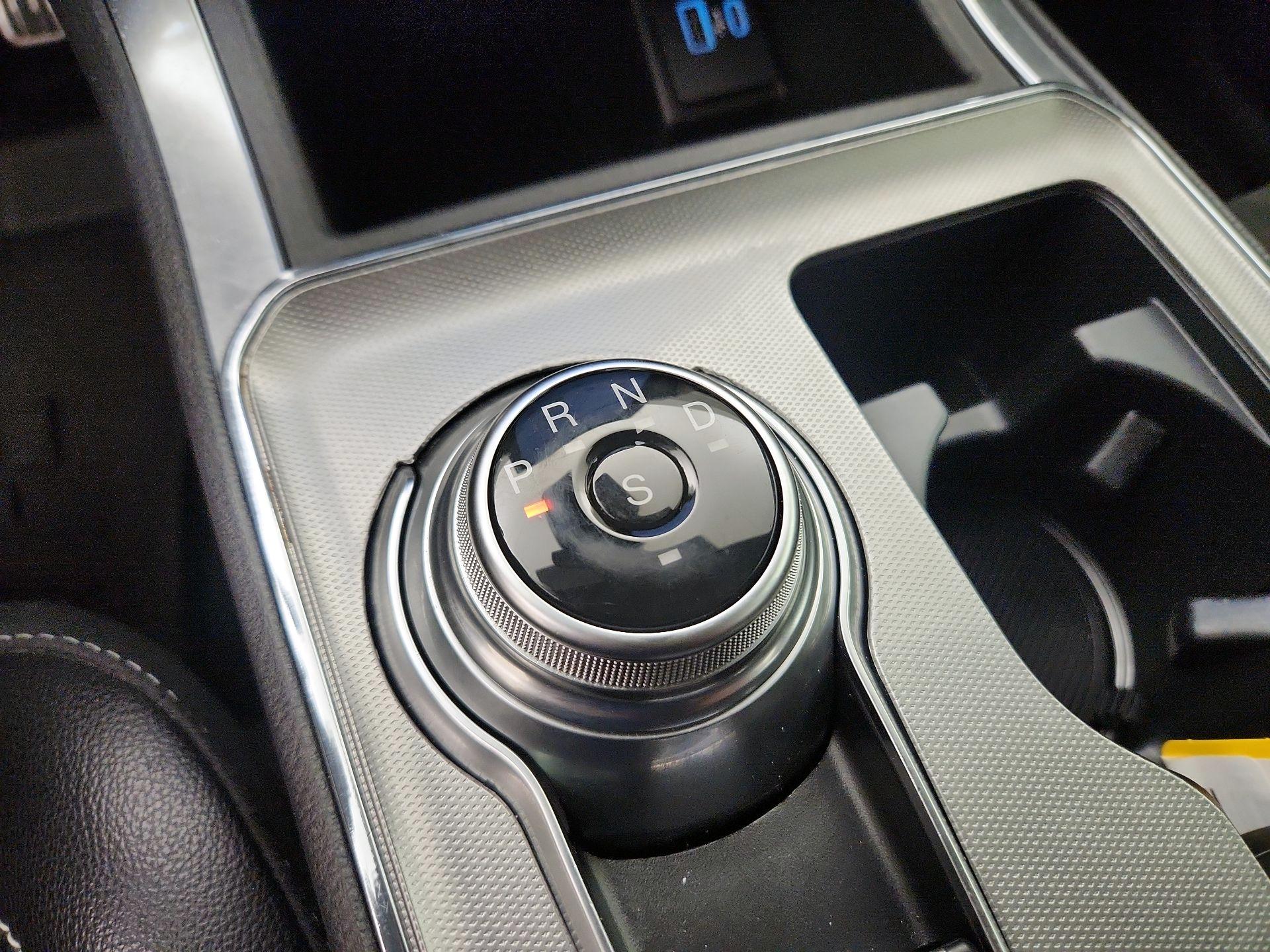 Thumbnail: 2022 Ford Edge - 17