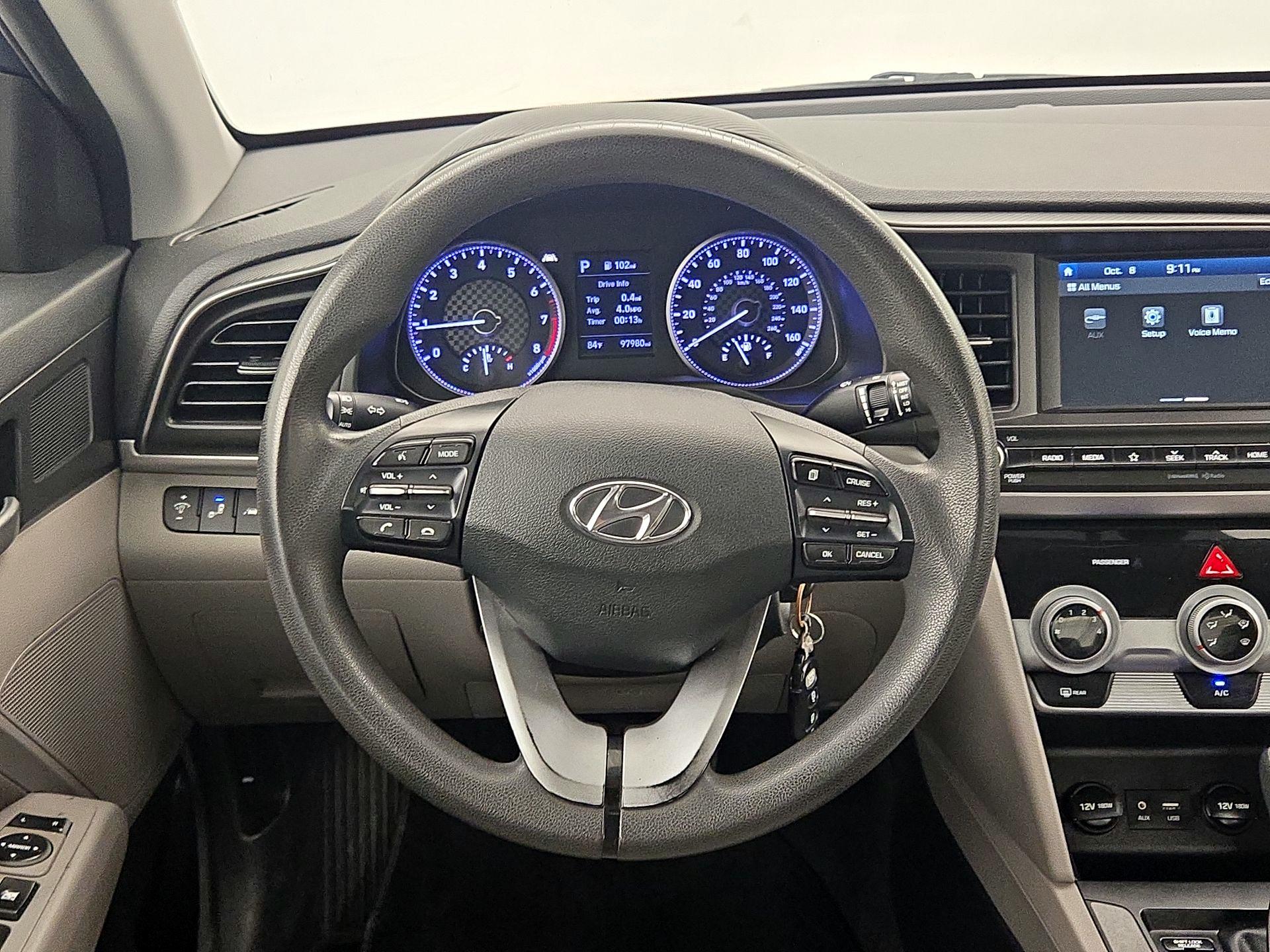 Thumbnail: 2019 Hyundai Elantra - 10