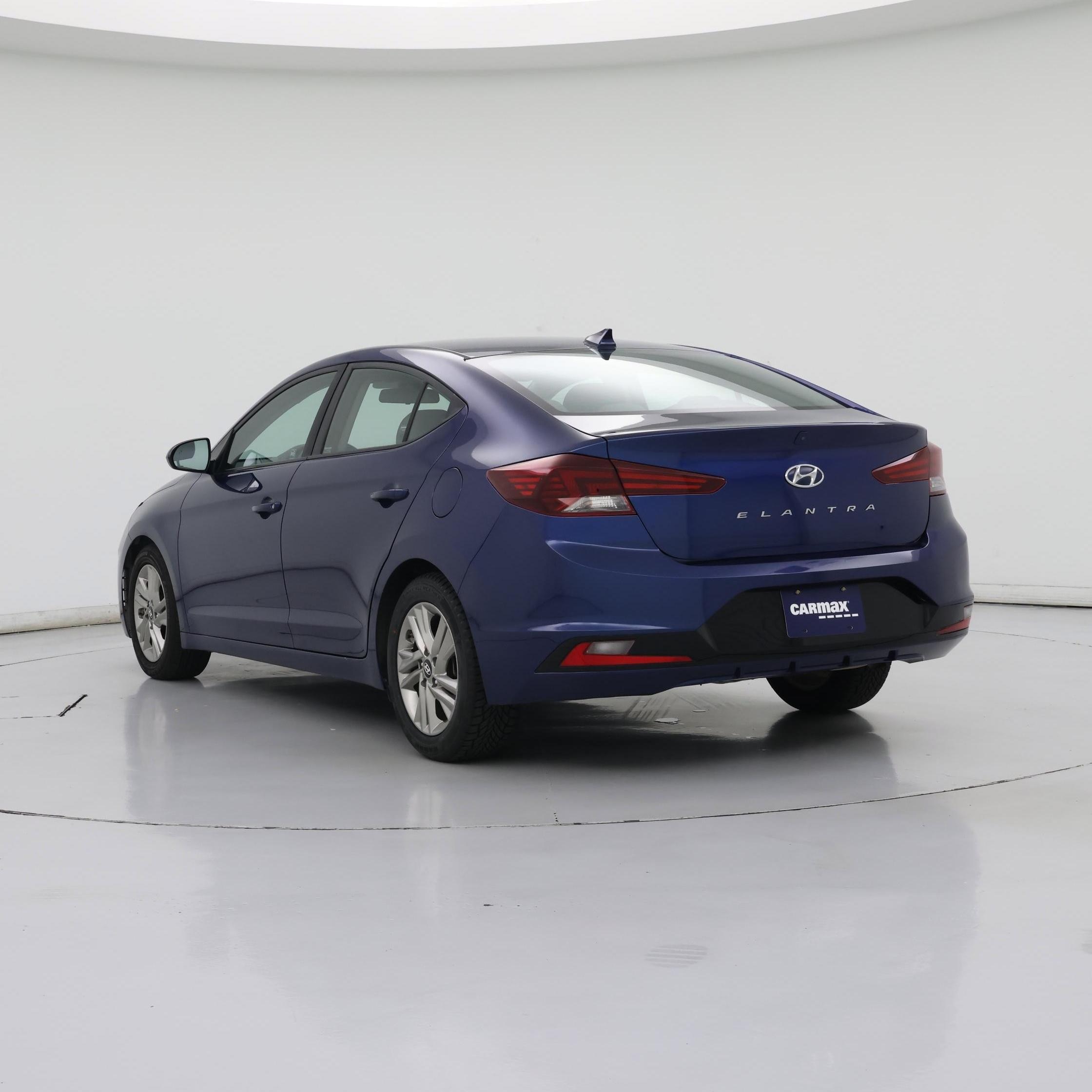 Thumbnail: 2019 Hyundai Elantra - 2