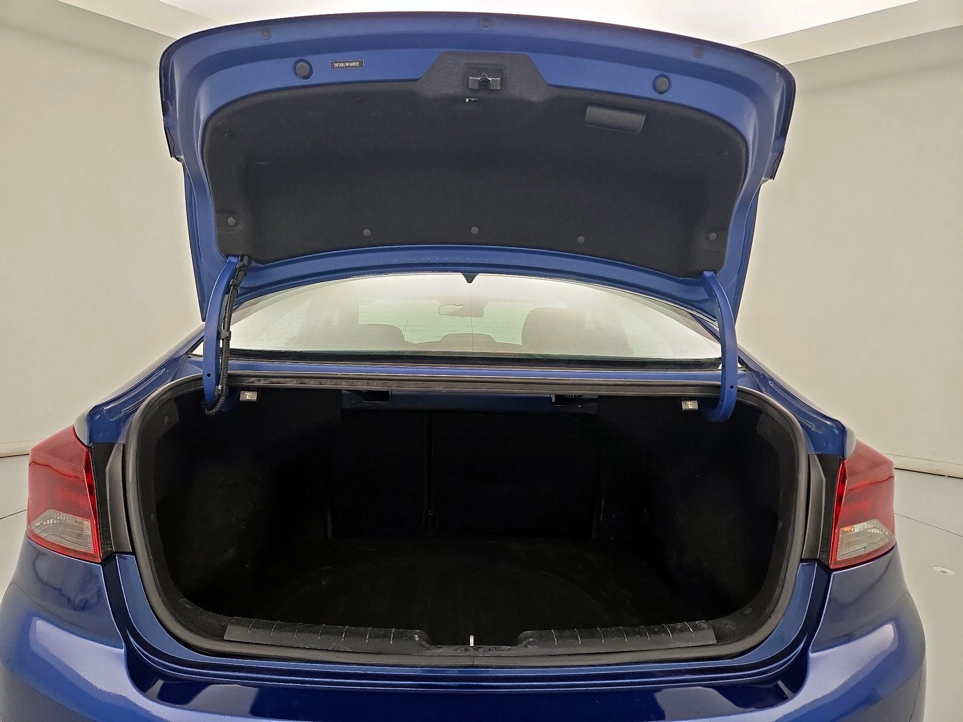 Thumbnail: 2019 Hyundai Elantra - 20