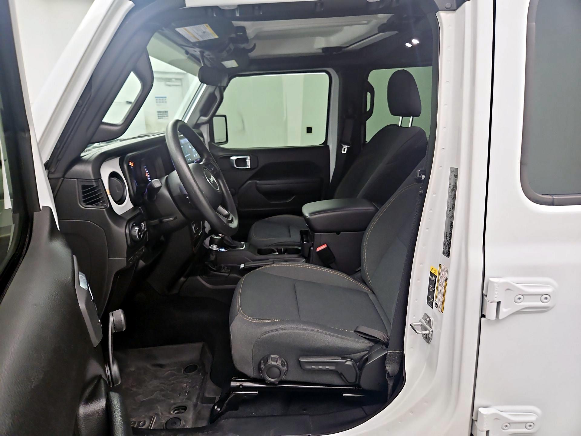 Thumbnail: 2024 Jeep Wrangler - 11