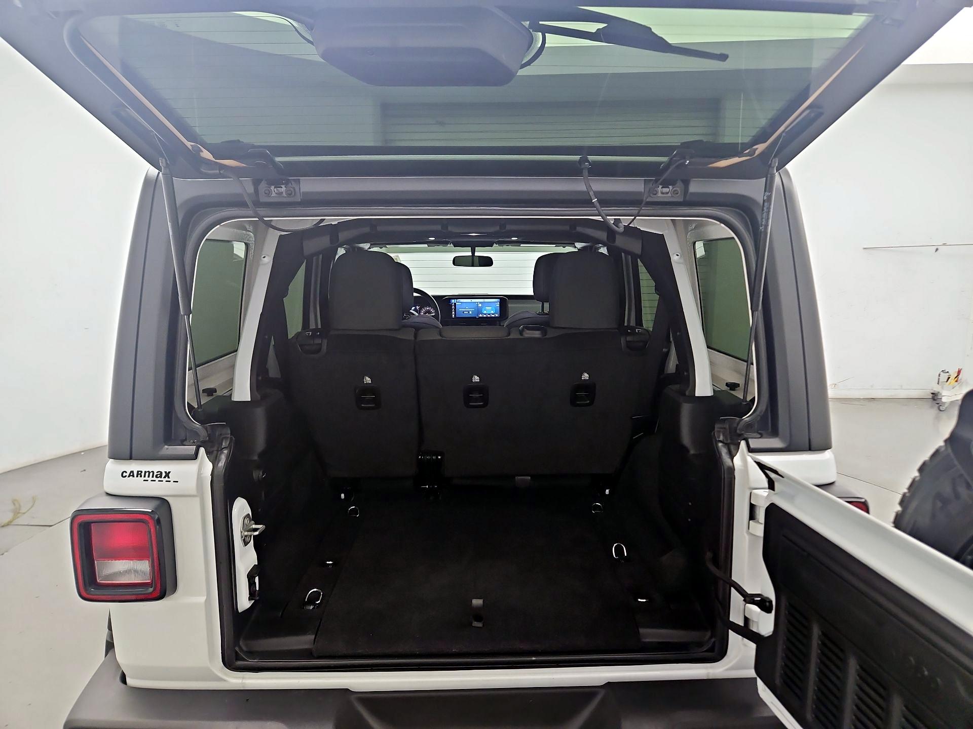 Thumbnail: 2024 Jeep Wrangler - 20