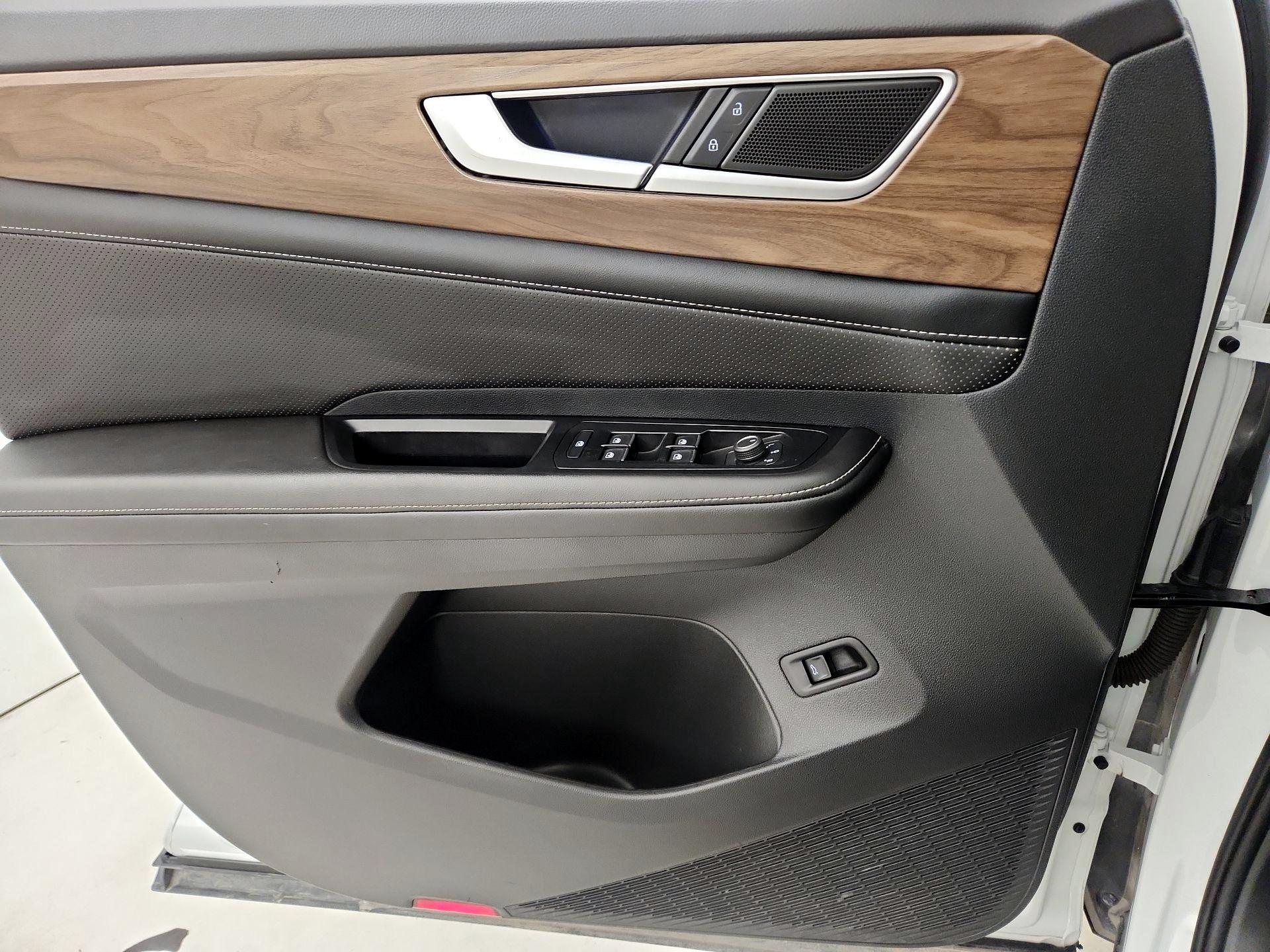 Thumbnail: 2024 Volkswagen Atlas - 12