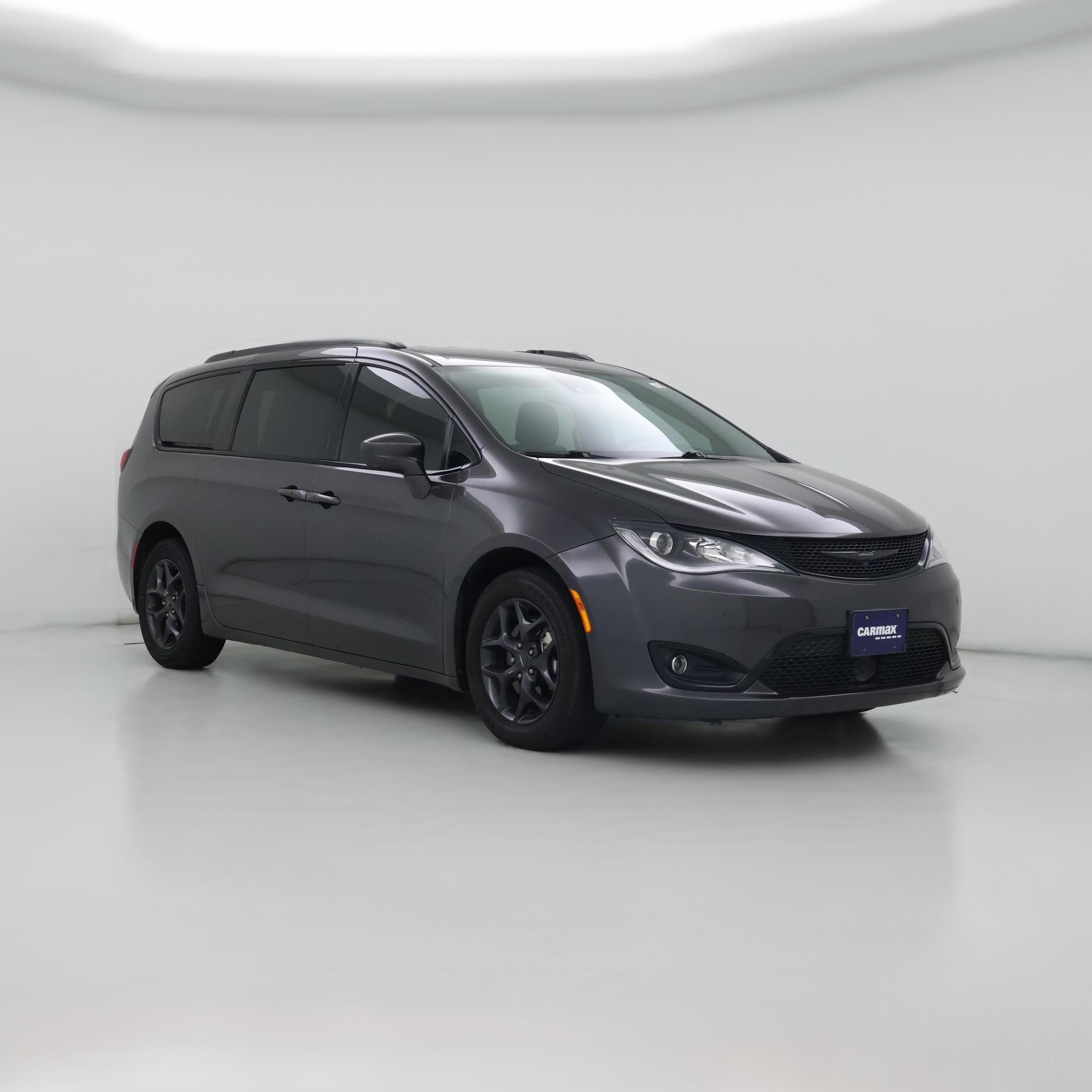 Thumbnail: 2019 Chrysler Pacifica - 1