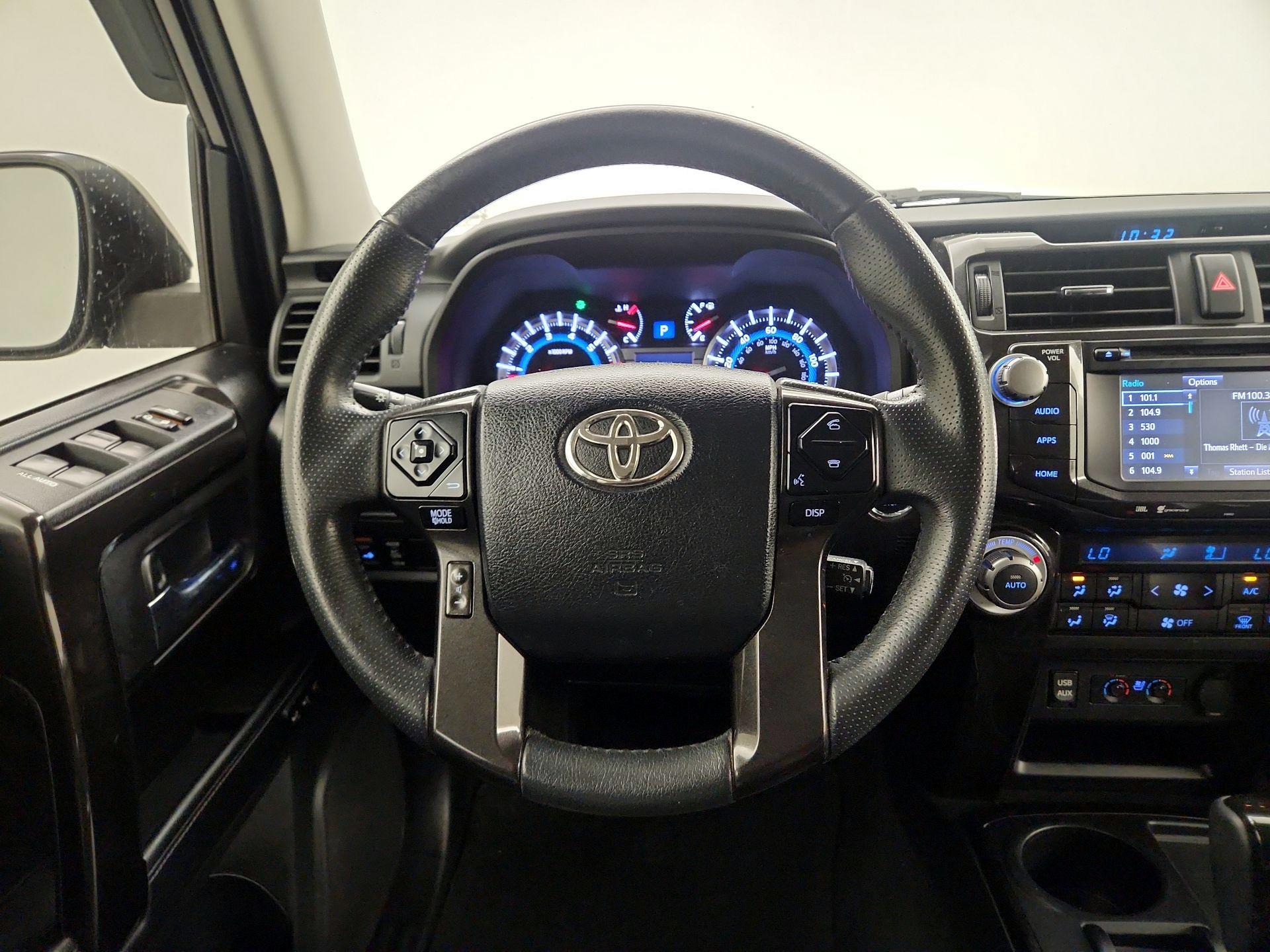 Thumbnail: 2019 Toyota 4Runner - 10