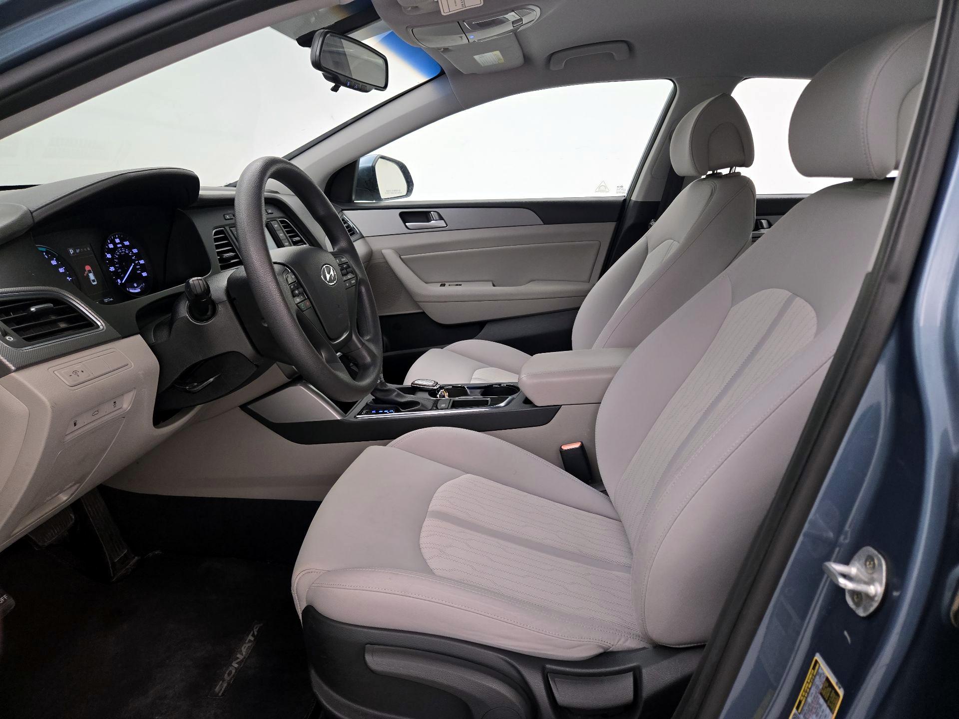 Thumbnail: 2016 Hyundai Sonata - 11