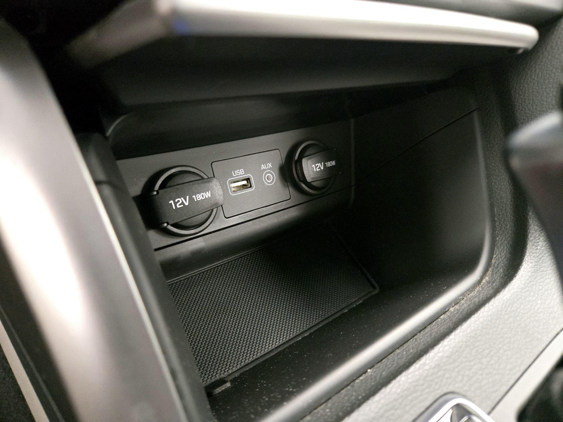 Thumbnail: 2016 Hyundai Sonata - 18