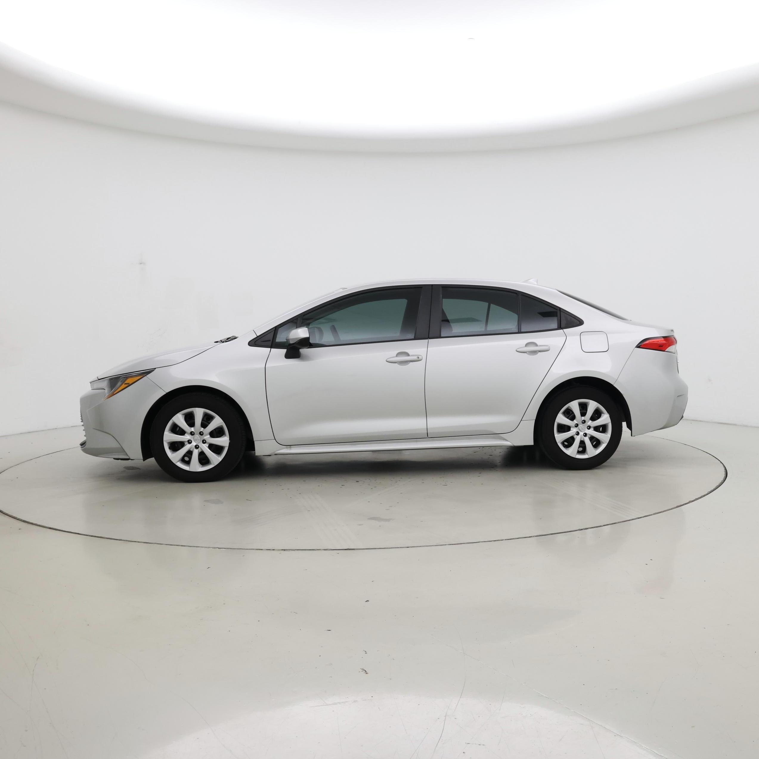 Thumbnail: 2024 Toyota Corolla - 3