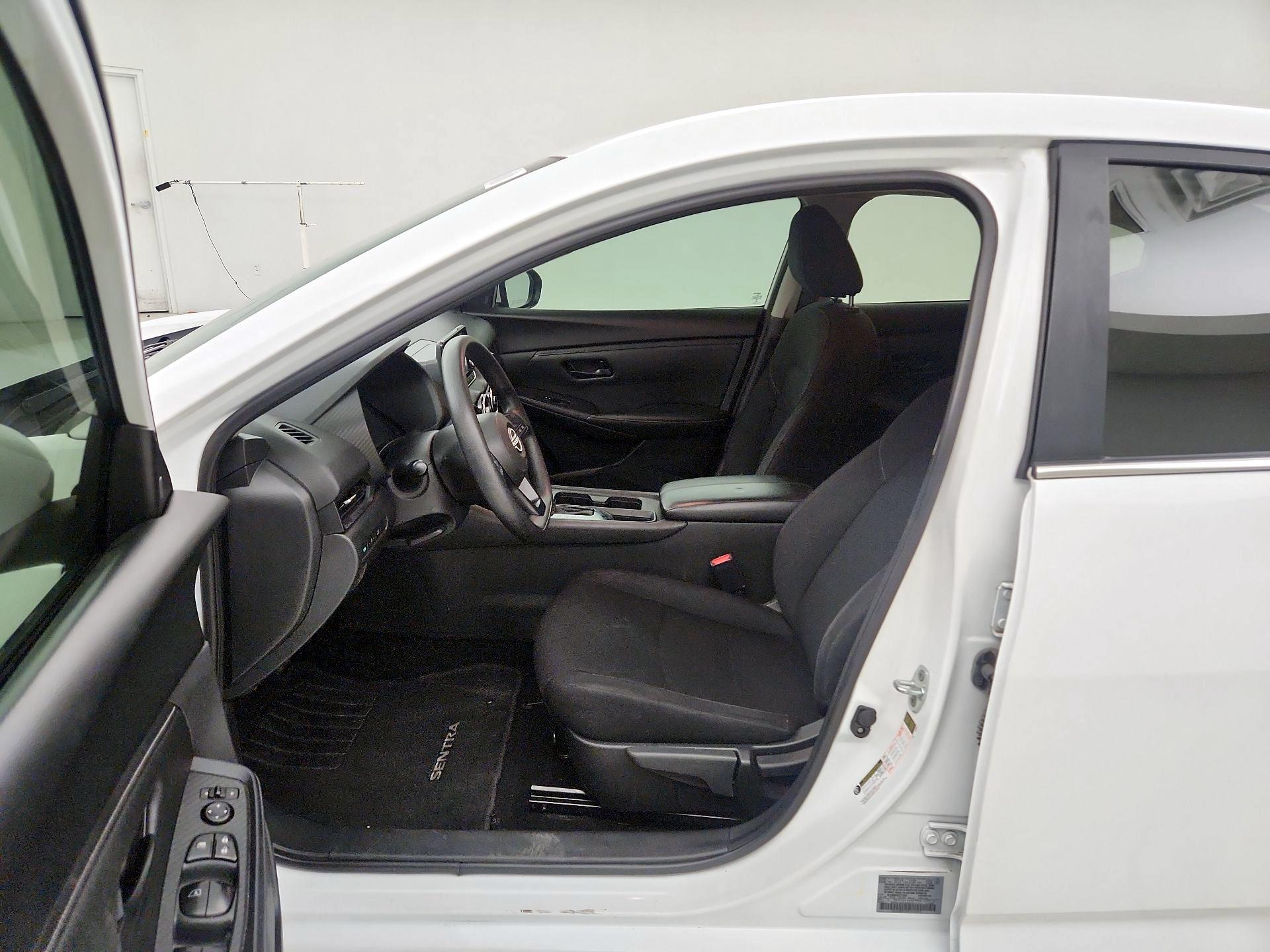 Thumbnail: 2024 Nissan Sentra - 9