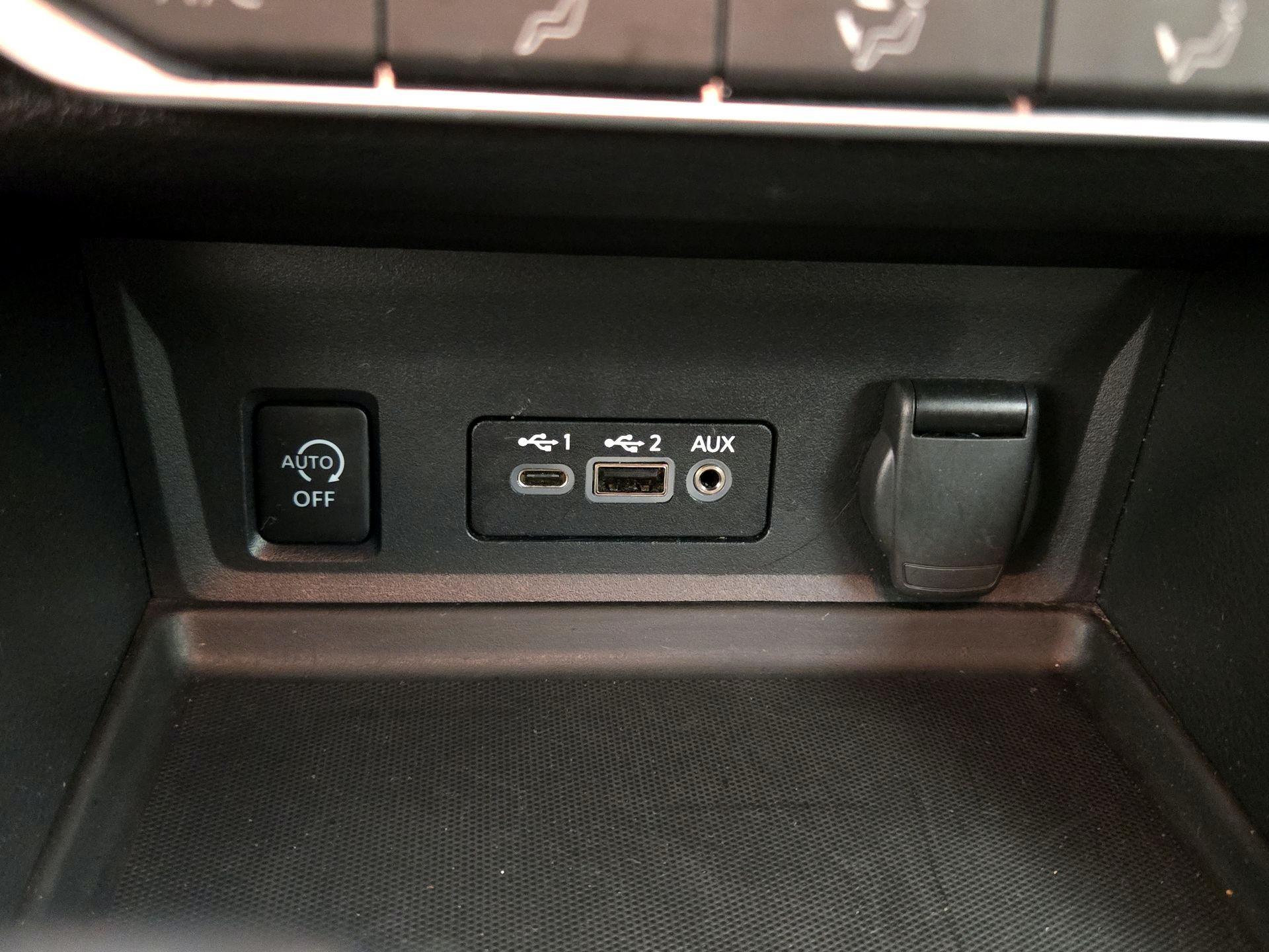 Thumbnail: 2024 Nissan Sentra - 18