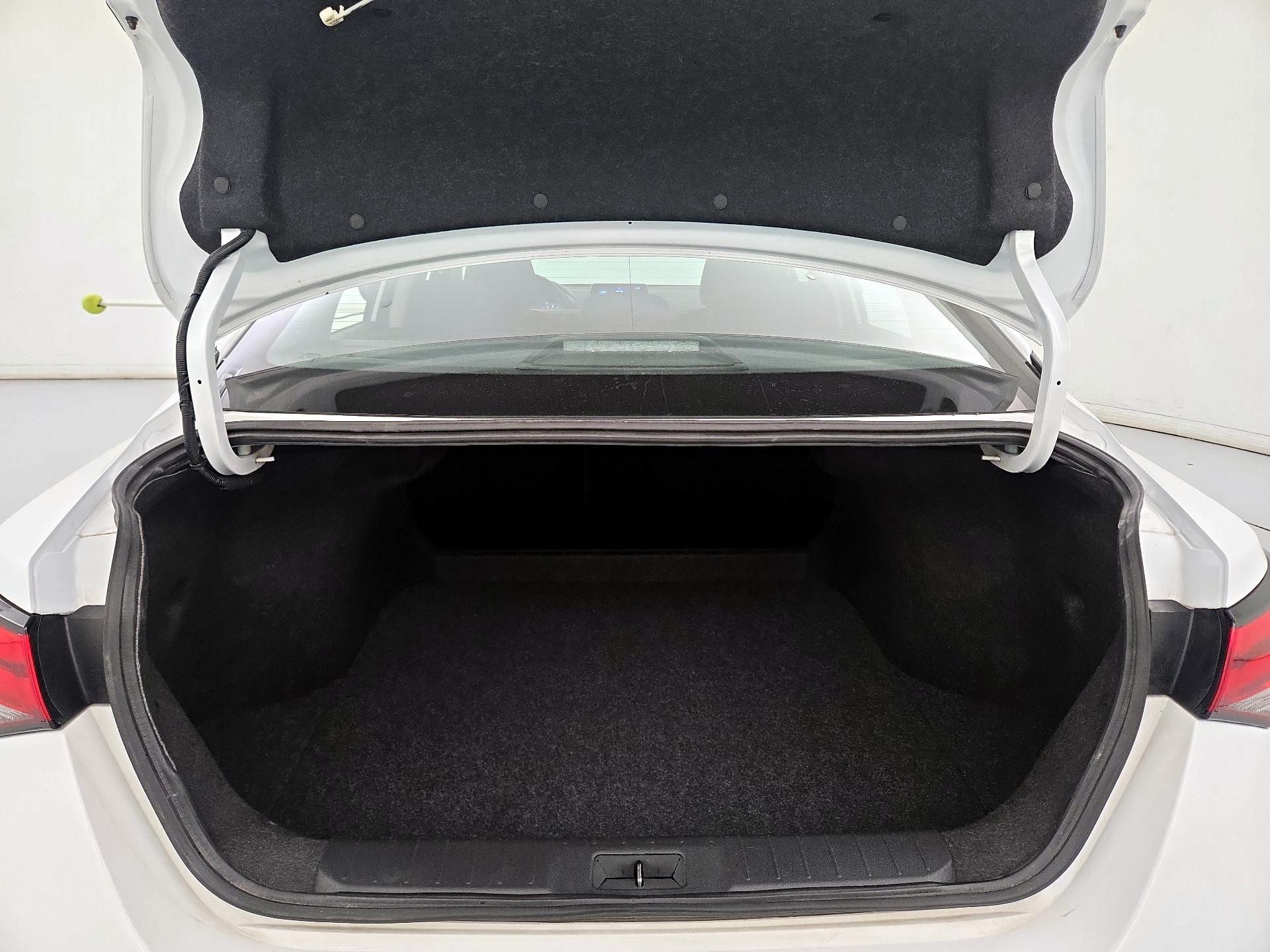 Thumbnail: 2024 Nissan Sentra - 20