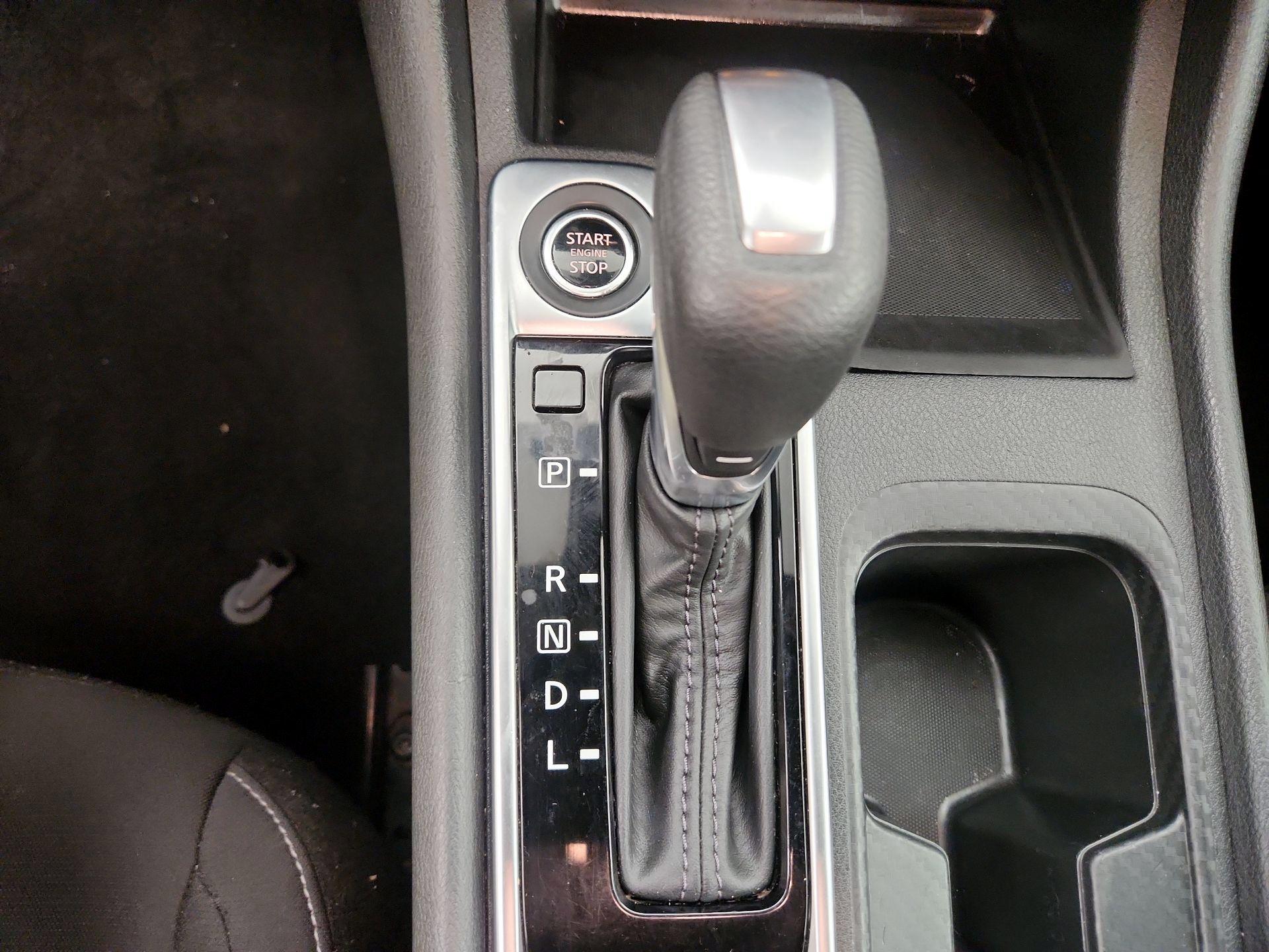 Thumbnail: 2024 Nissan Sentra - 17