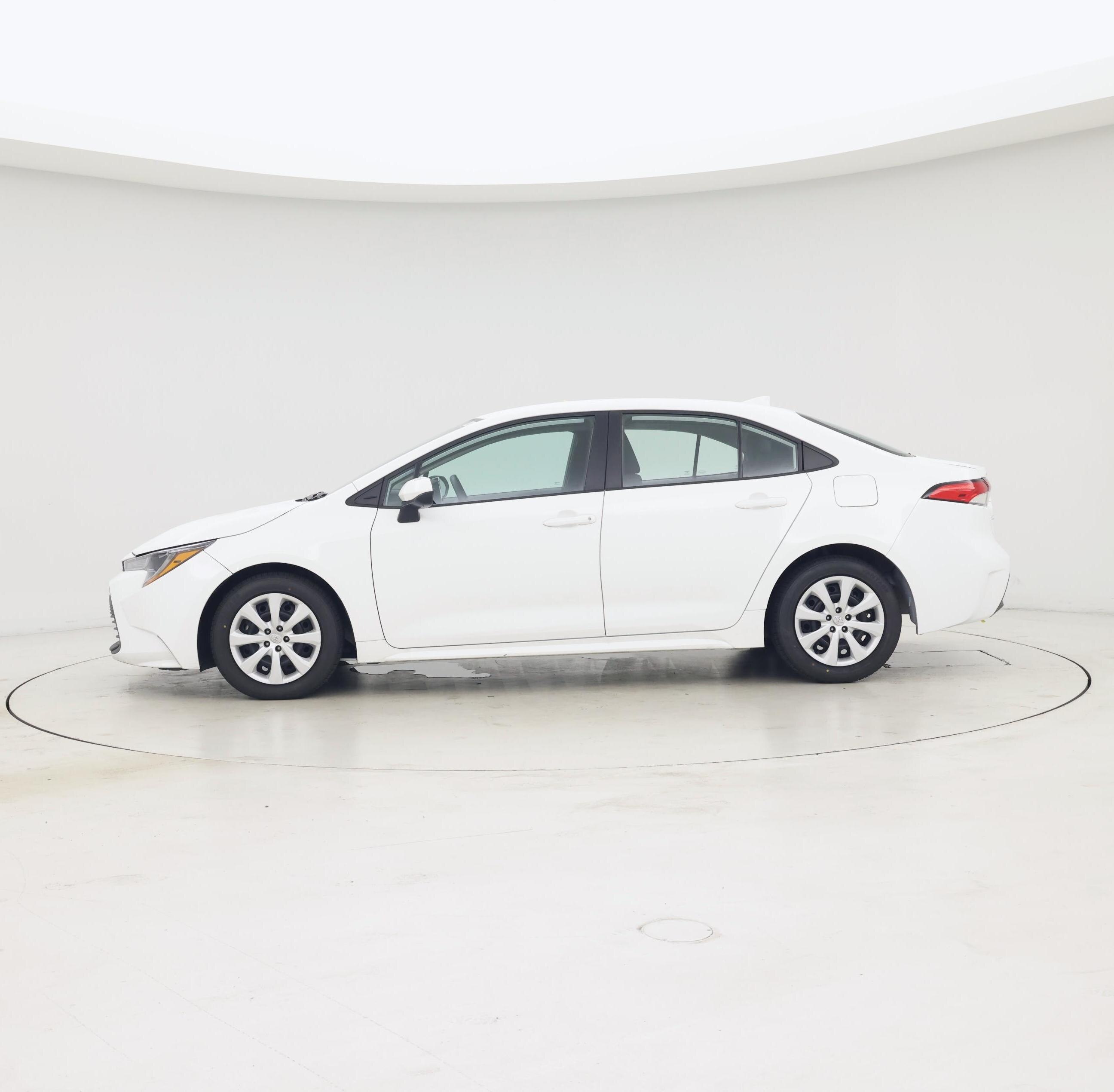 Thumbnail: 2024 Toyota Corolla - 3