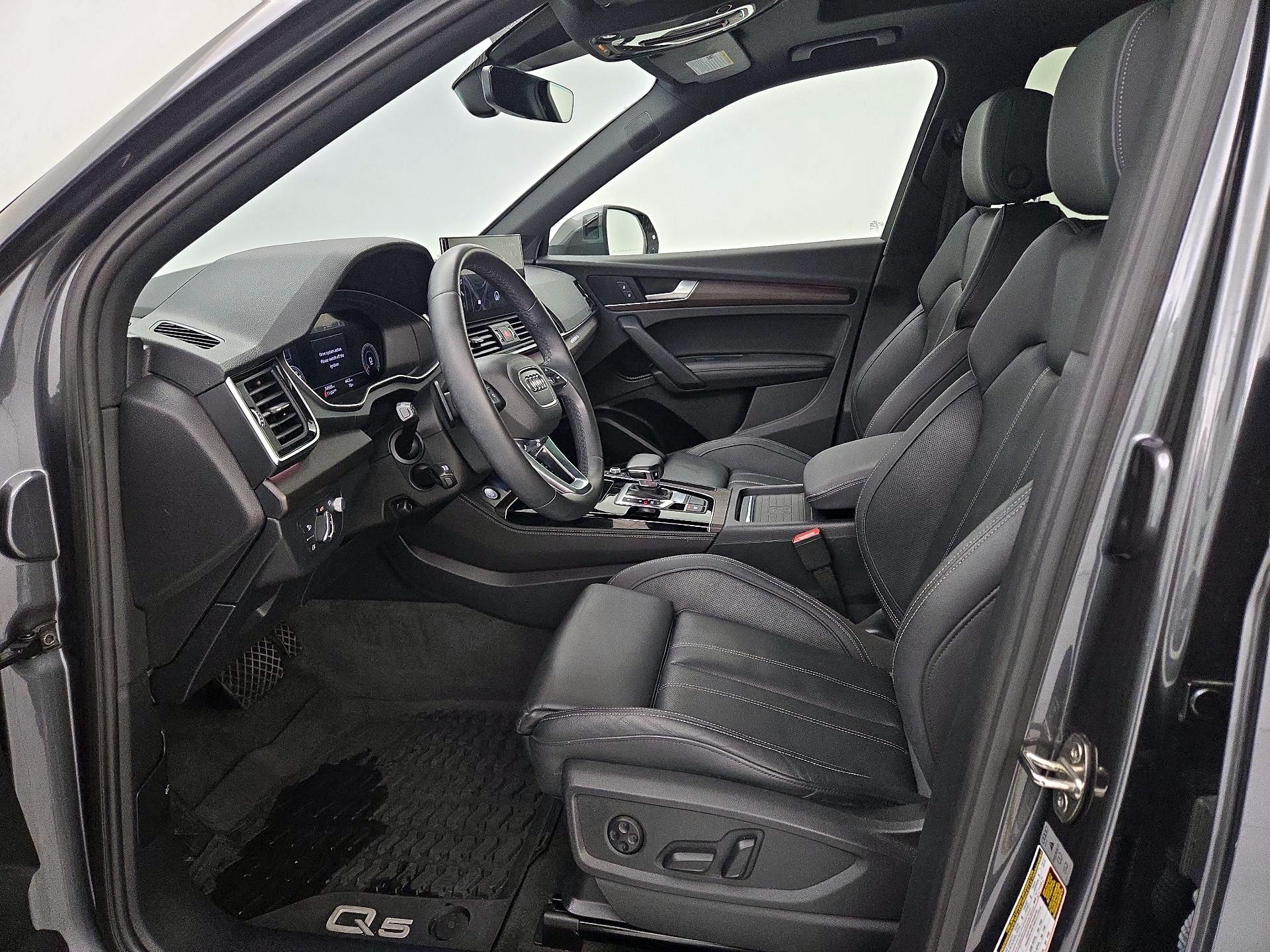 Thumbnail: 2022 Audi Q5 - 11