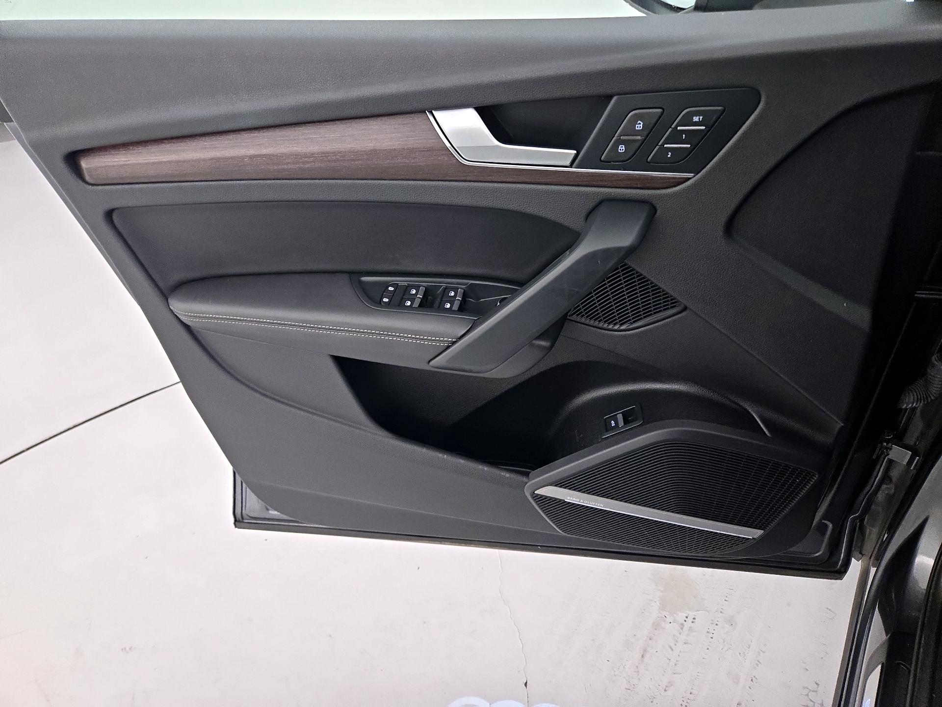 Thumbnail: 2022 Audi Q5 - 12