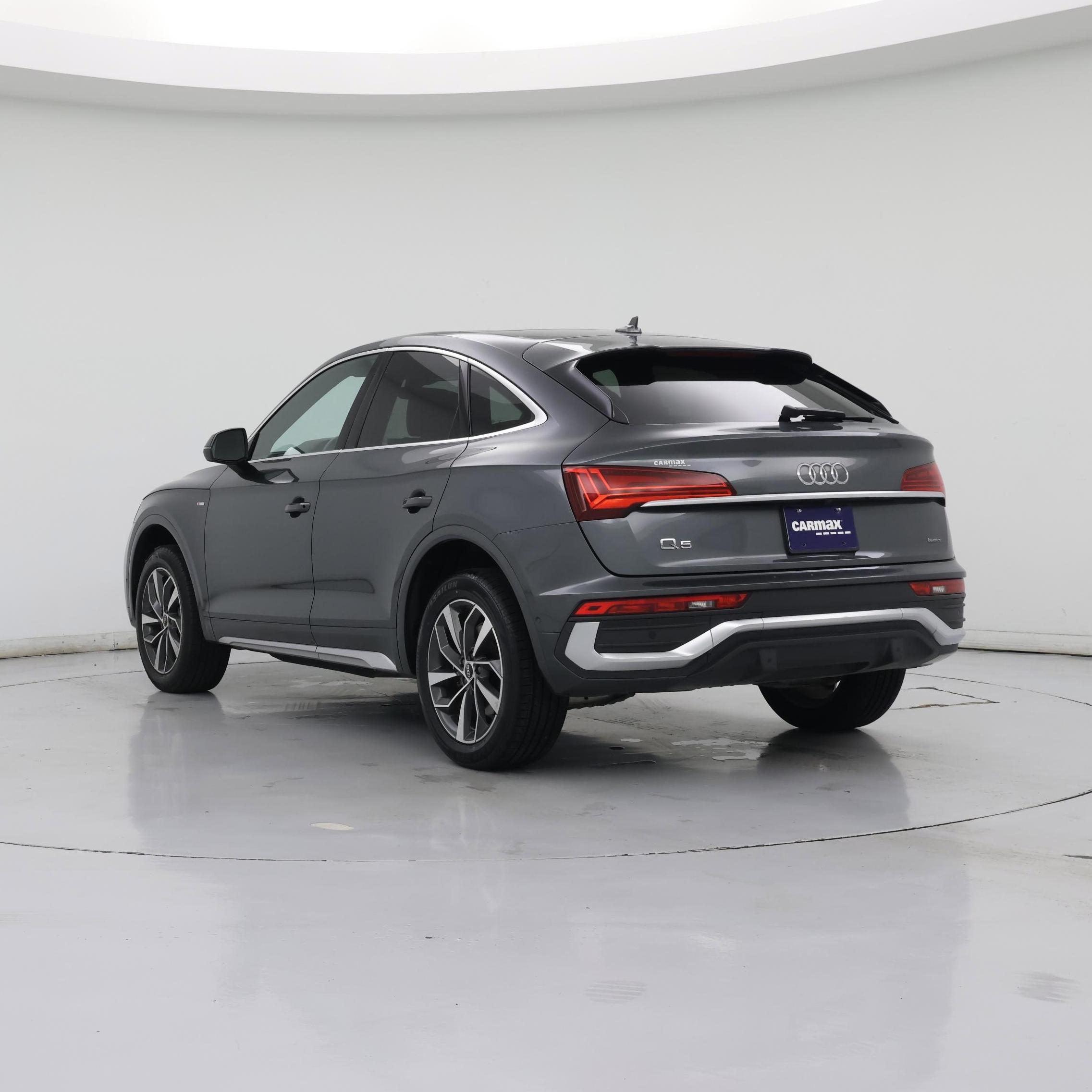 Thumbnail: 2022 Audi Q5 - 2