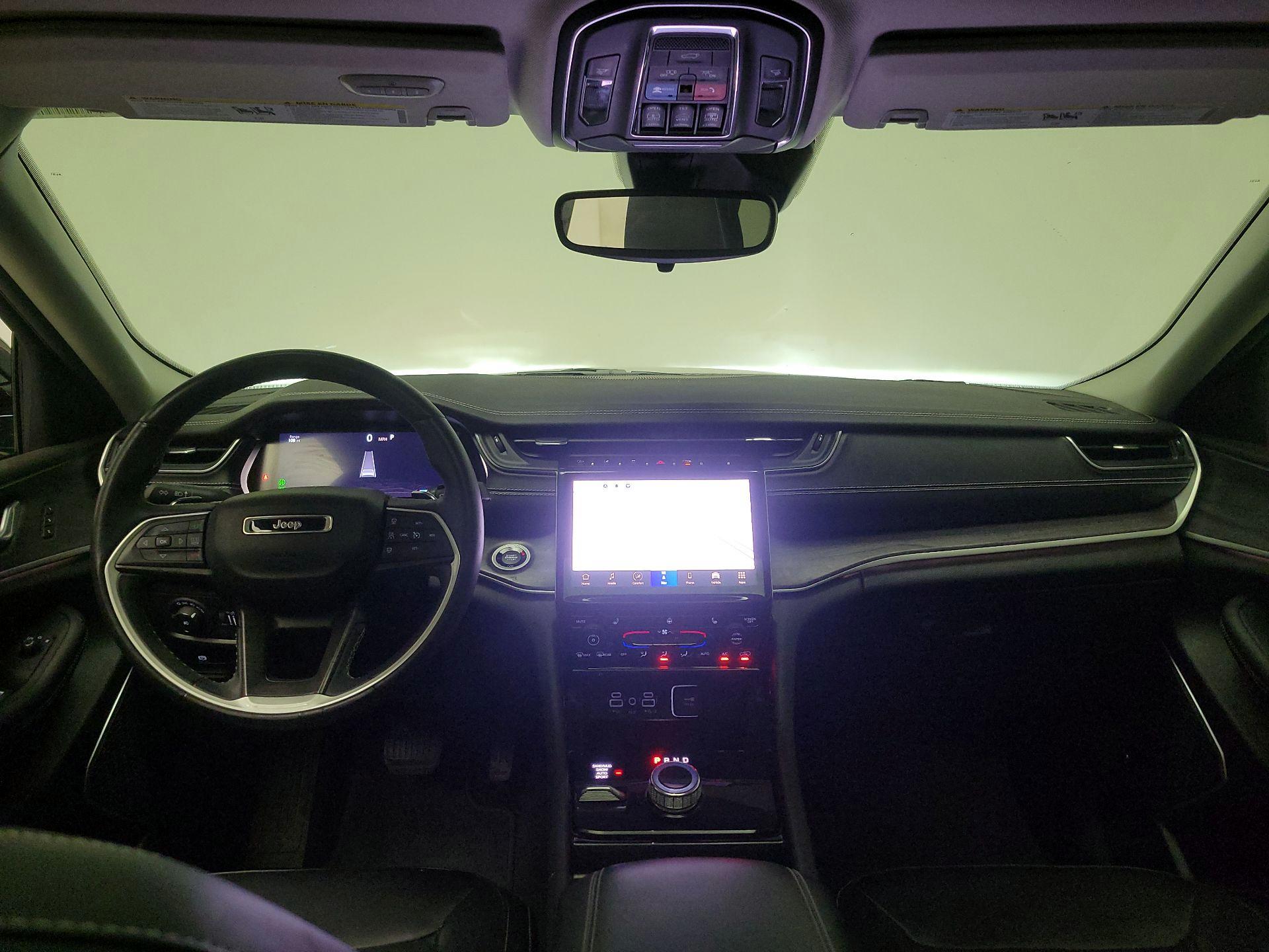 Thumbnail: 2022 Jeep Grand Cherokee - 9