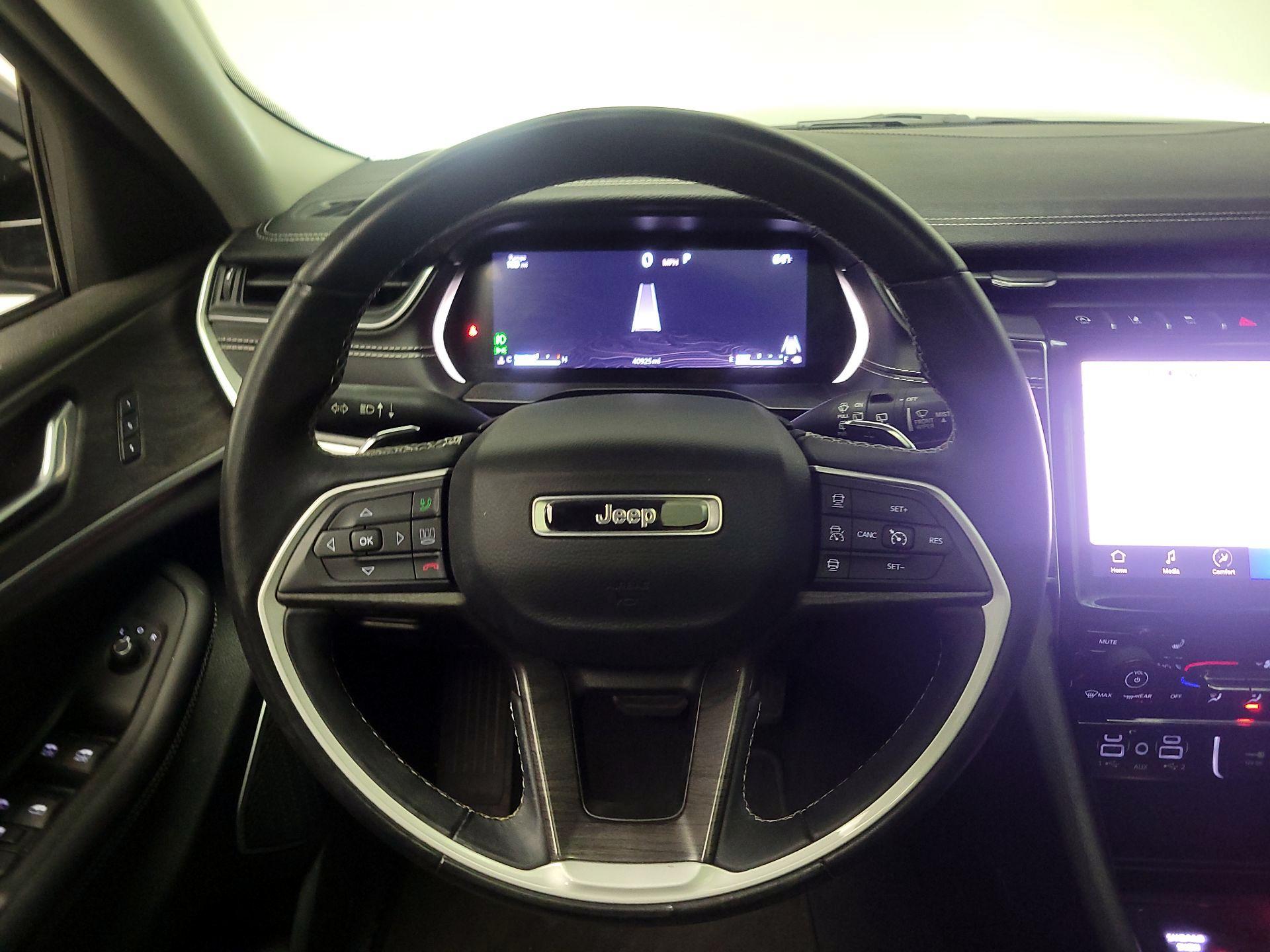 Thumbnail: 2022 Jeep Grand Cherokee - 10