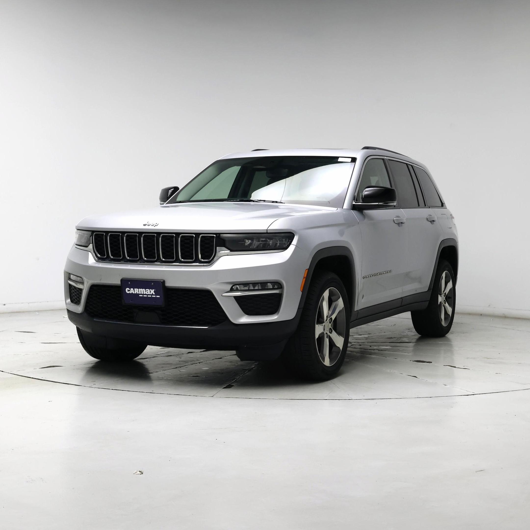Thumbnail: 2022 Jeep Grand Cherokee - 4