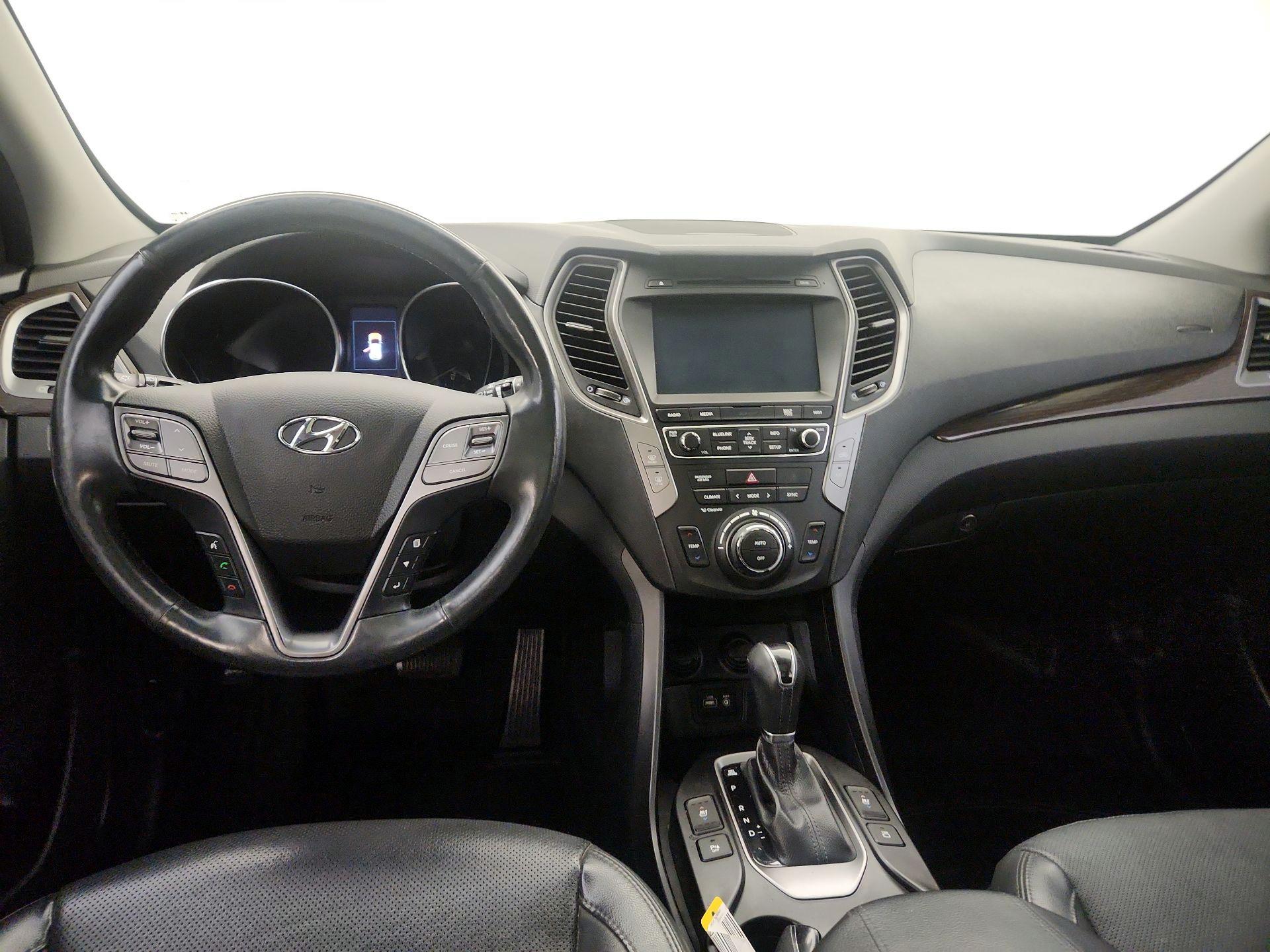 Thumbnail: 2017 Hyundai Santa Fe - 9