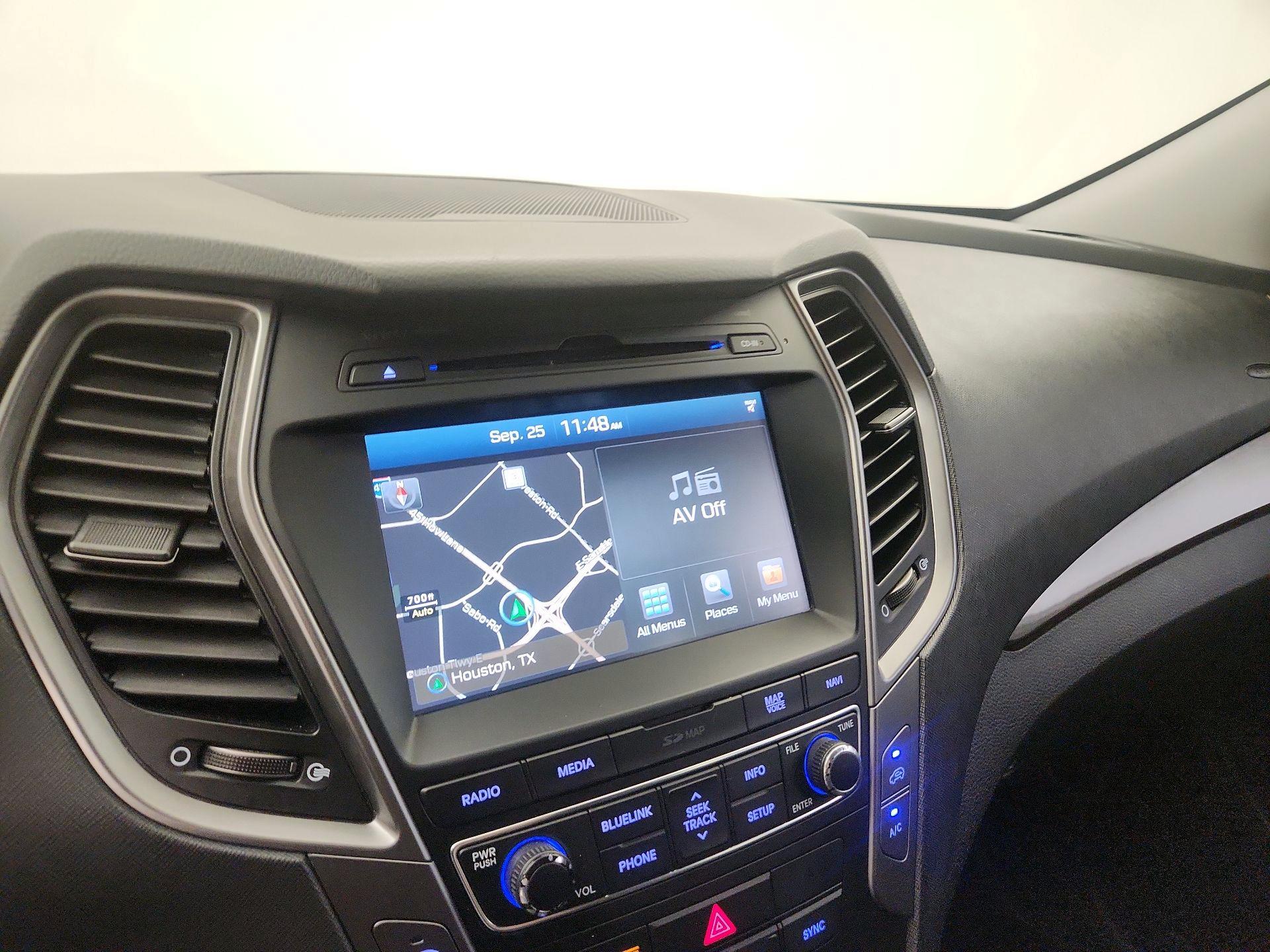 Thumbnail: 2017 Hyundai Santa Fe - 16