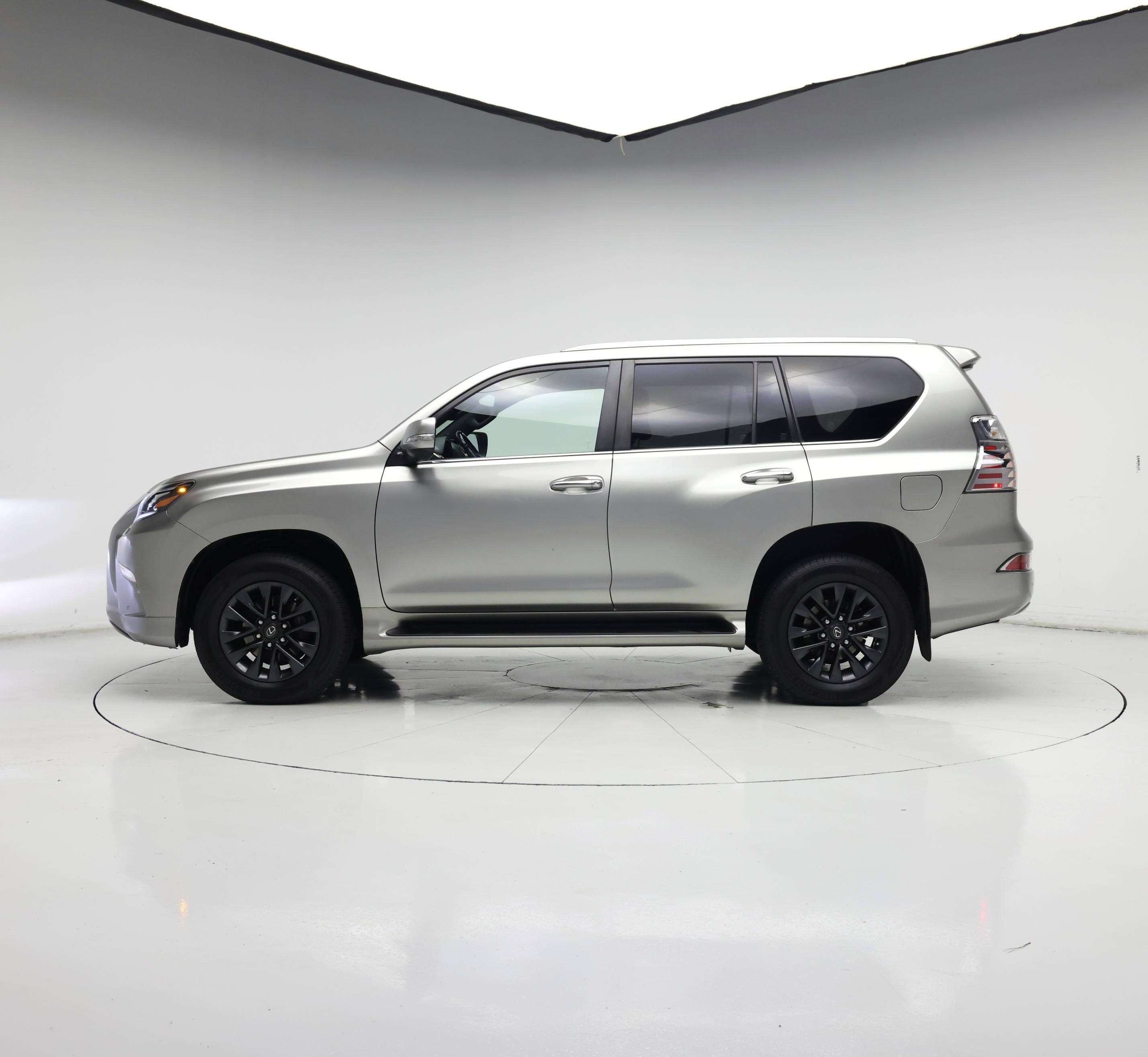Thumbnail: 2021 Lexus GX - 3