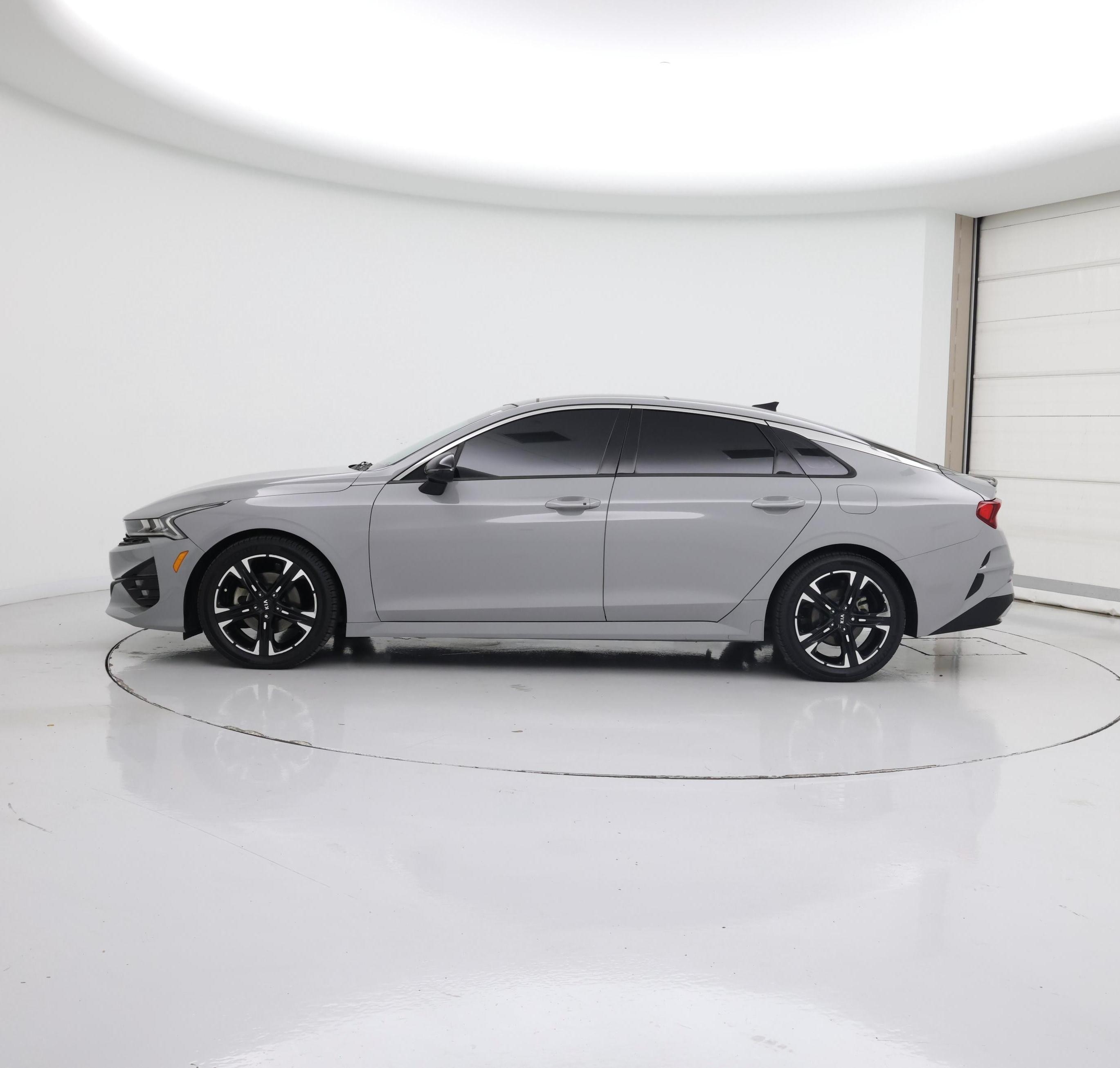 Thumbnail: 2021 Kia K5 - 3
