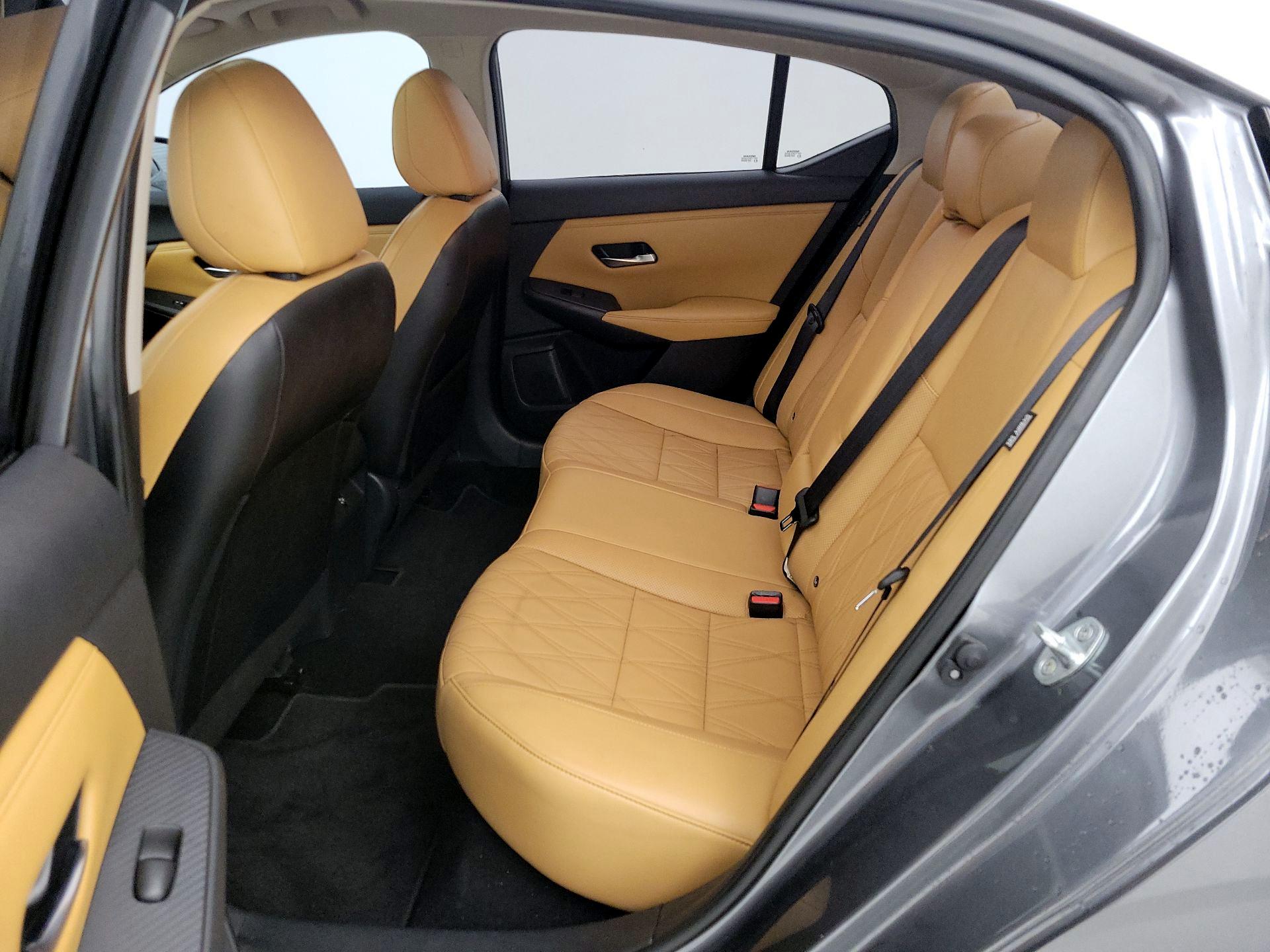 Thumbnail: 2021 Nissan Sentra - 20