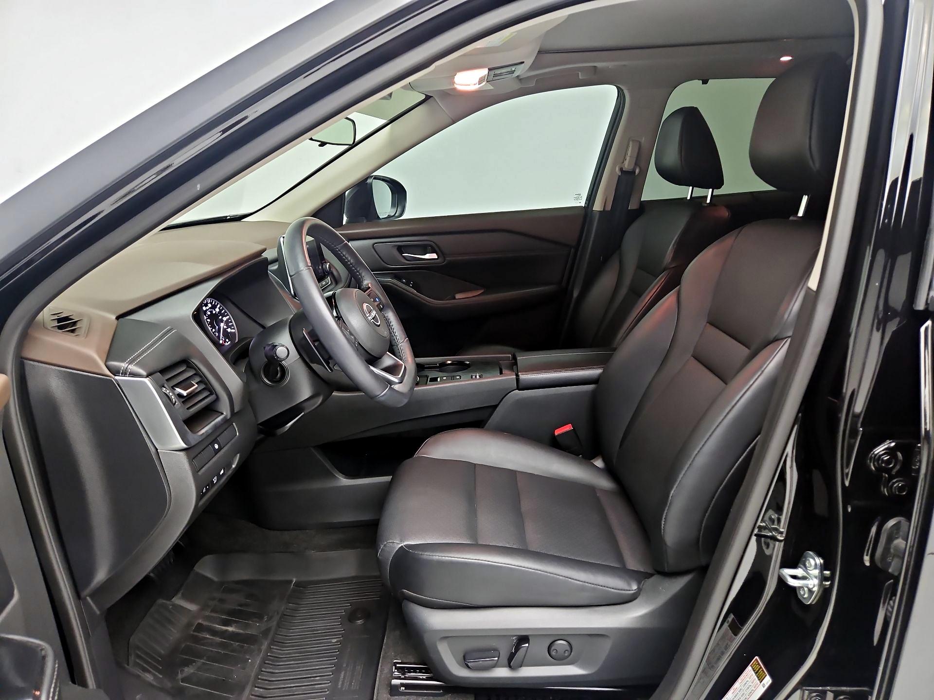 Thumbnail: 2023 Nissan Rogue - 11