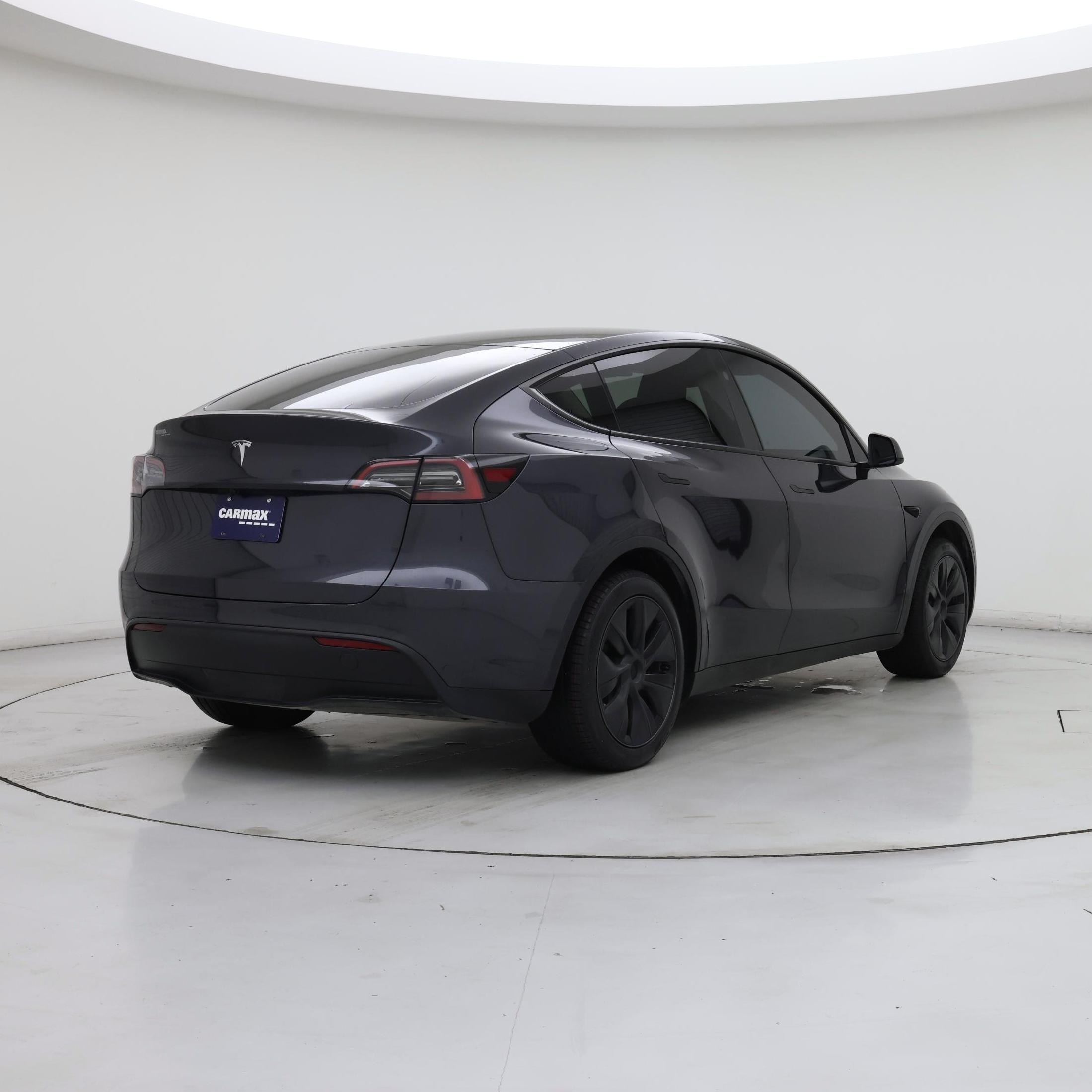 Thumbnail: 2025 Tesla Model Y - 8