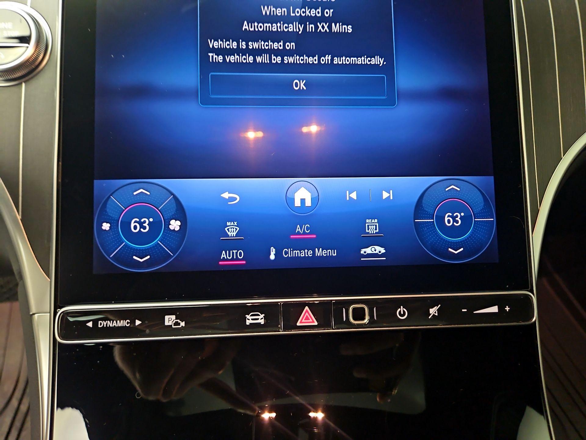 Thumbnail: 2024 Mercedes-Benz GLC - 16