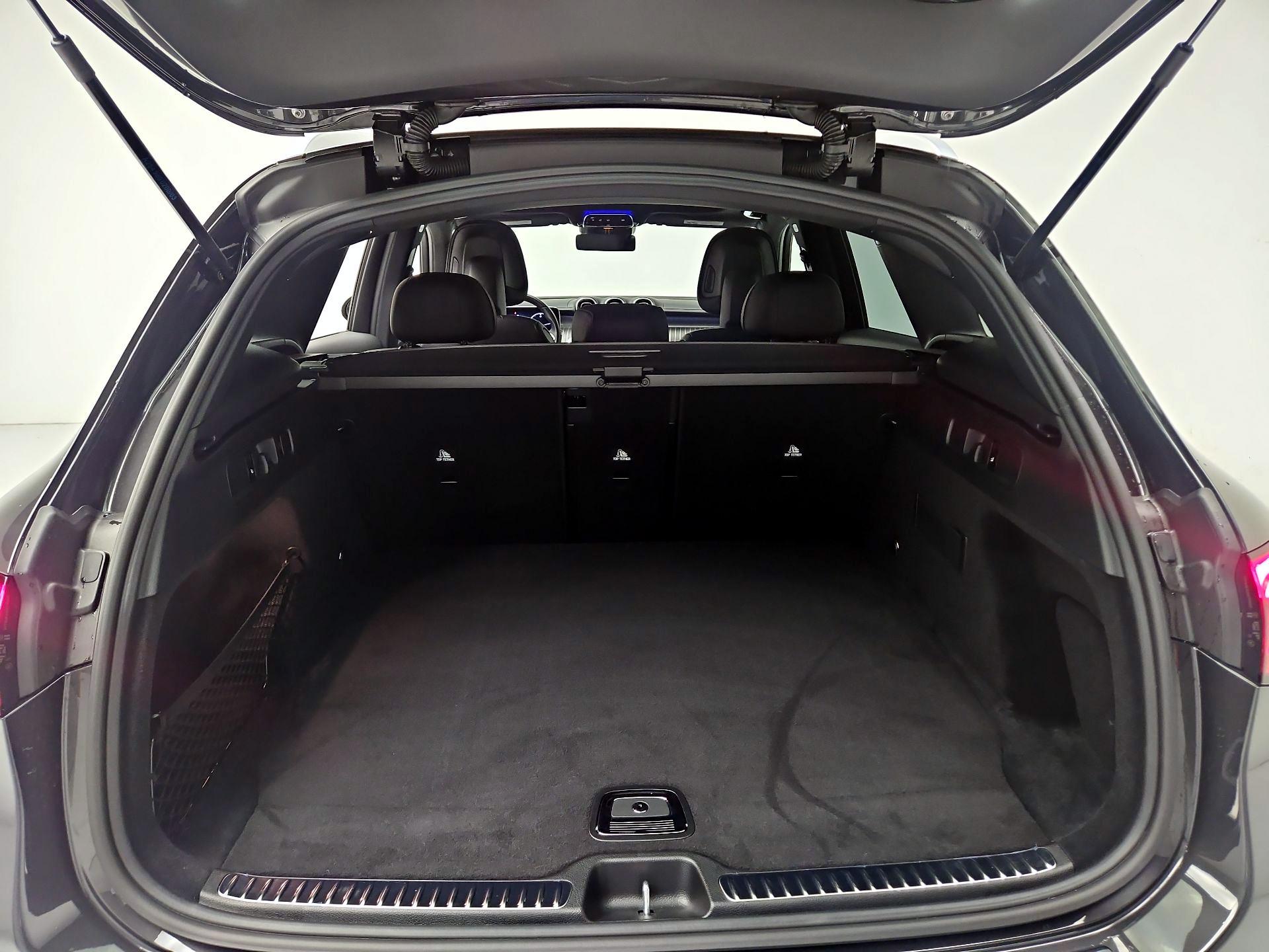 Thumbnail: 2024 Mercedes-Benz GLC - 20