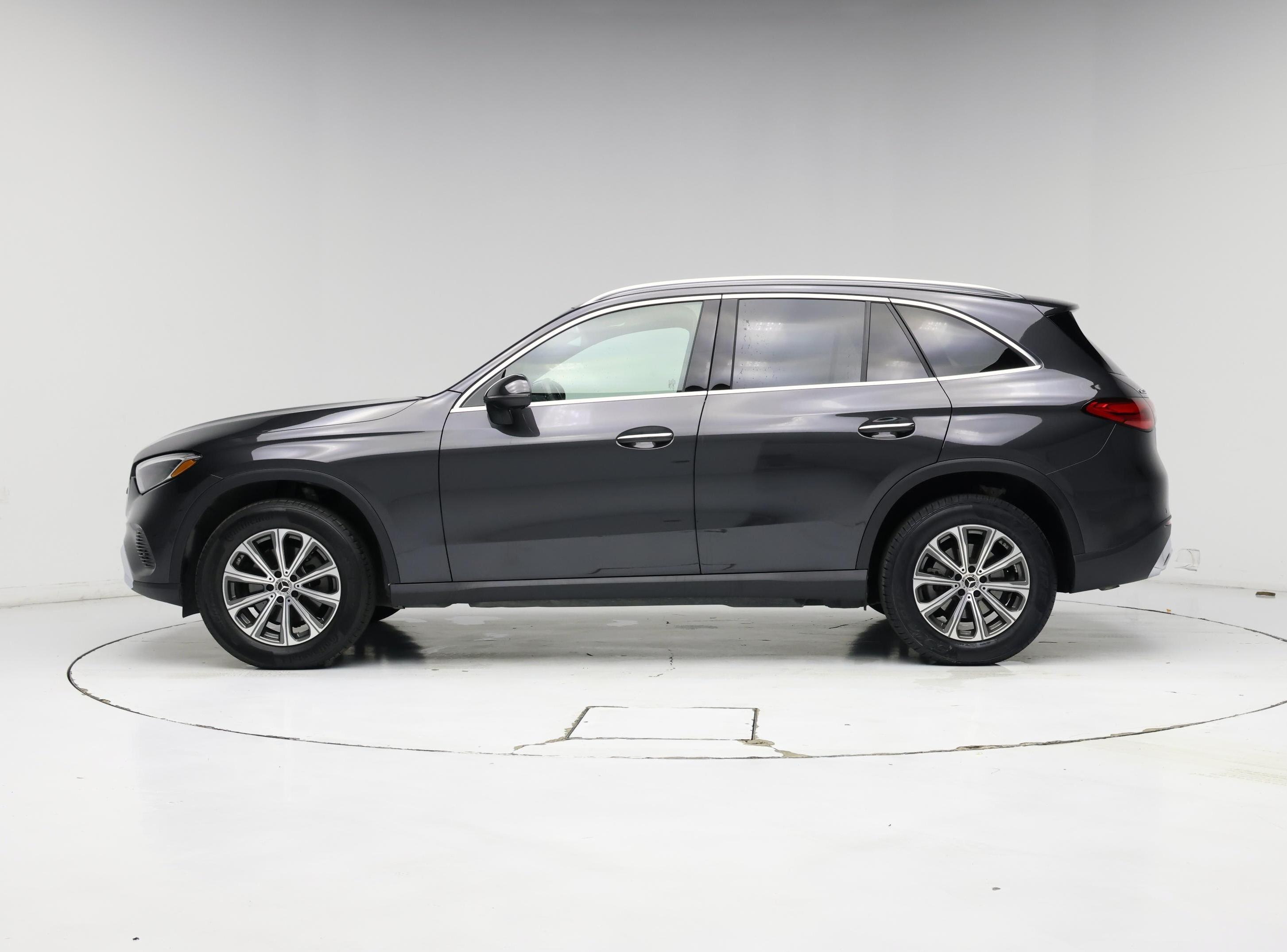 Thumbnail: 2024 Mercedes-Benz GLC - 3